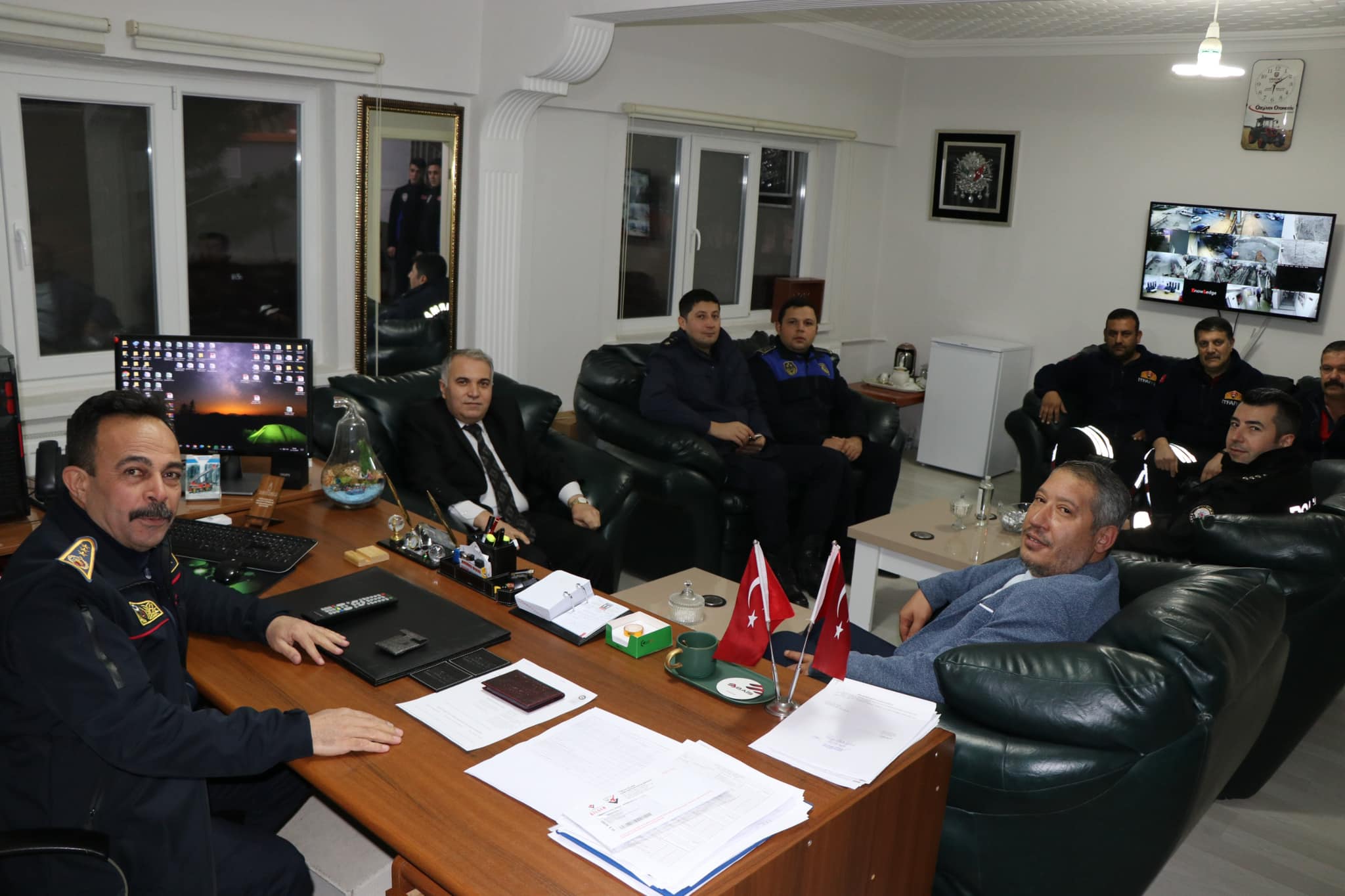 Dinar Kaymakamı ve Belediye Başkanı, Yılbaşı Dolayısıyla Ziyaretlerde Bulundu
