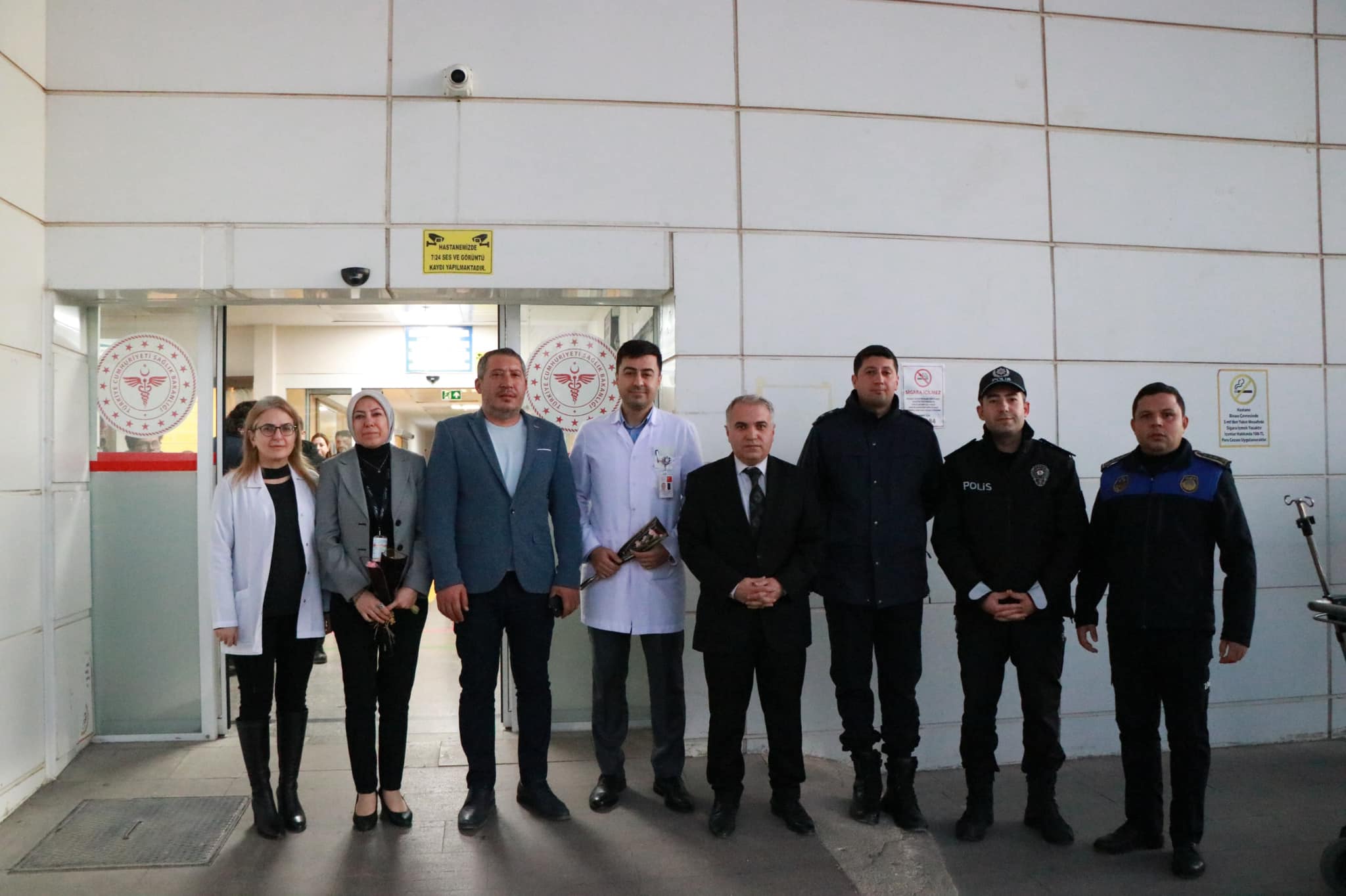 Dinar Kaymakamı ve Belediye Başkanı, Yılbaşı Dolayısıyla Ziyaretlerde Bulundu