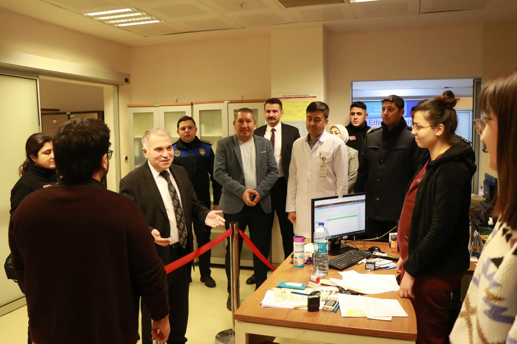 Dinar Kaymakamı ve Belediye Başkanı, Yılbaşı Dolayısıyla Ziyaretlerde Bulundu