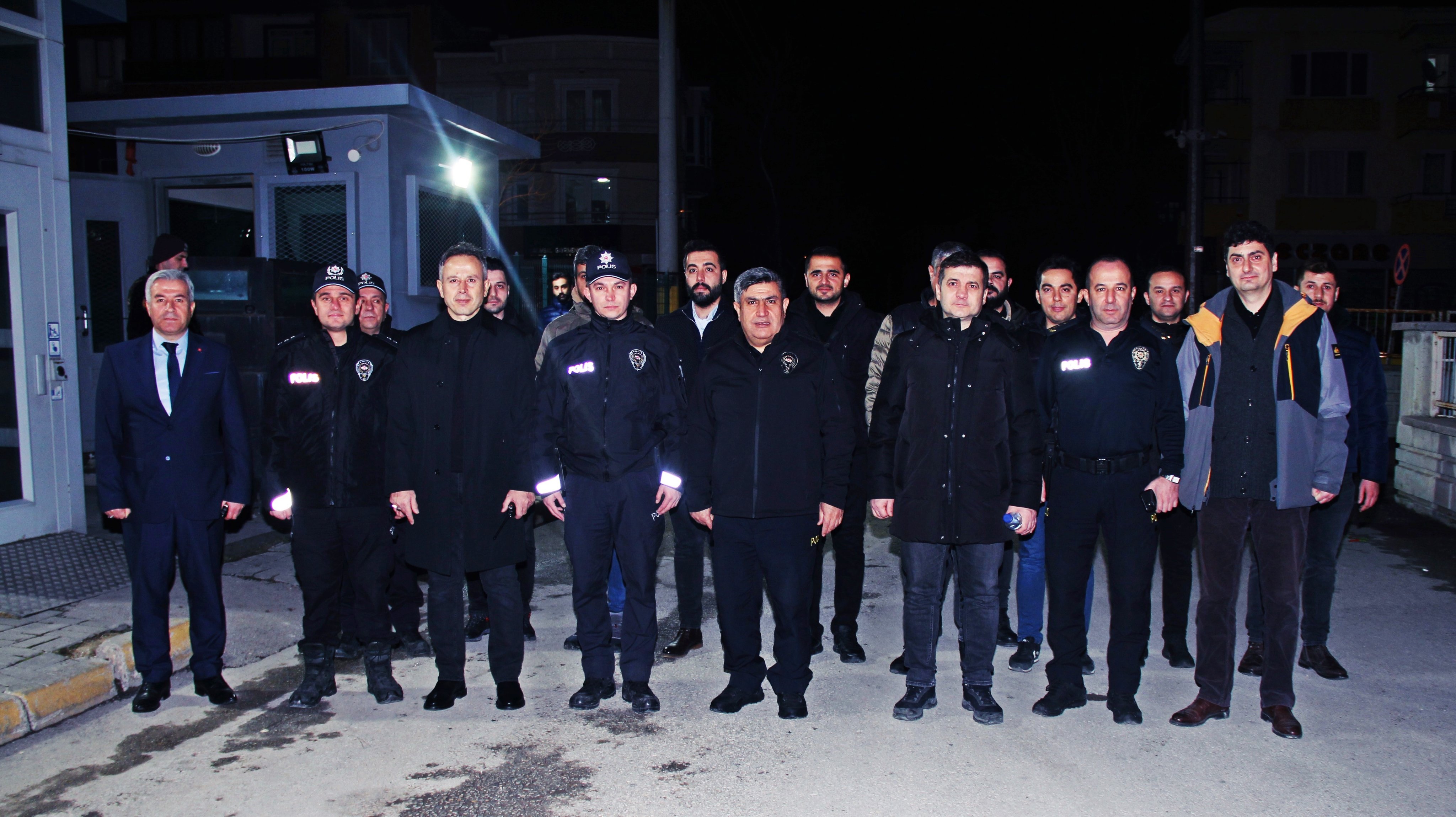 Emniyet Müdürü Ay, Yılbaşı Denetimlerini Sahada Takip Etti