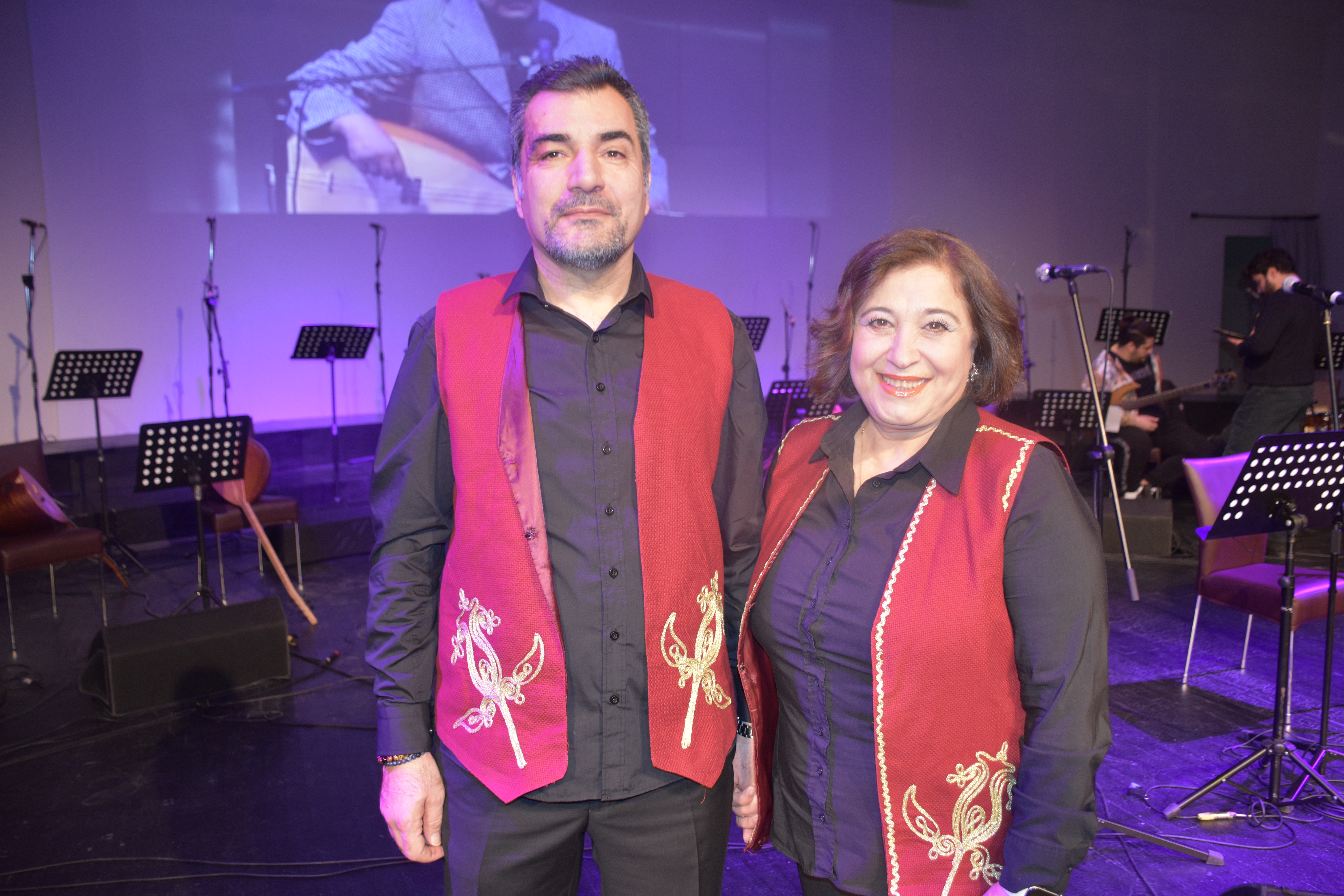 27 Yıllık Hayat Arkadaşıyla 5 Yıldır Hem Hayatı Hem De Sahneyi Sevgiyle Paylaşıyorlar