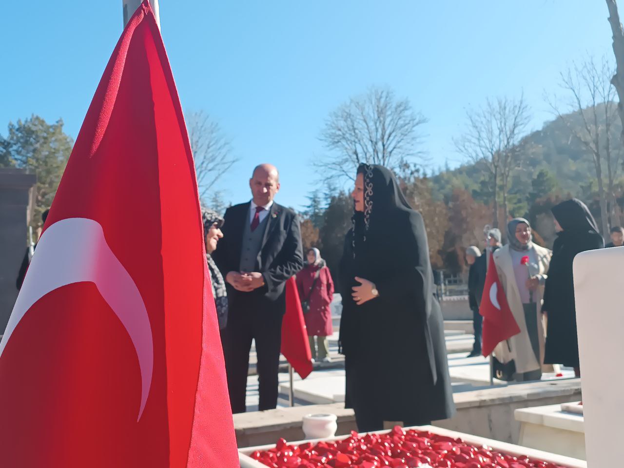 Başkan Burcu Köksal, Regaip Kandili'nde Şehit Aileleriyle Bir Araya Geldi