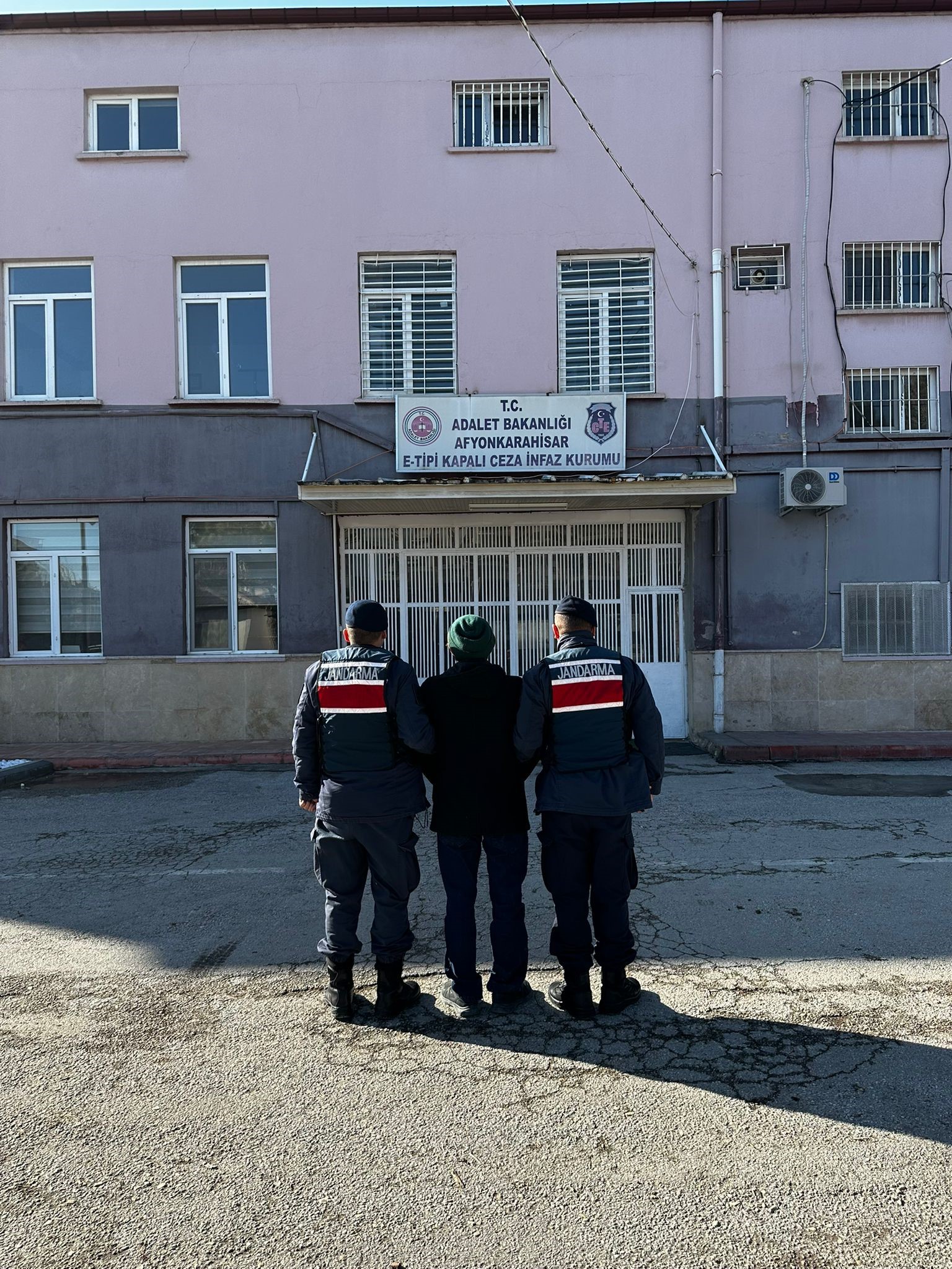Afyonkarahisar’da Kaçak Şahıs Yakalandı