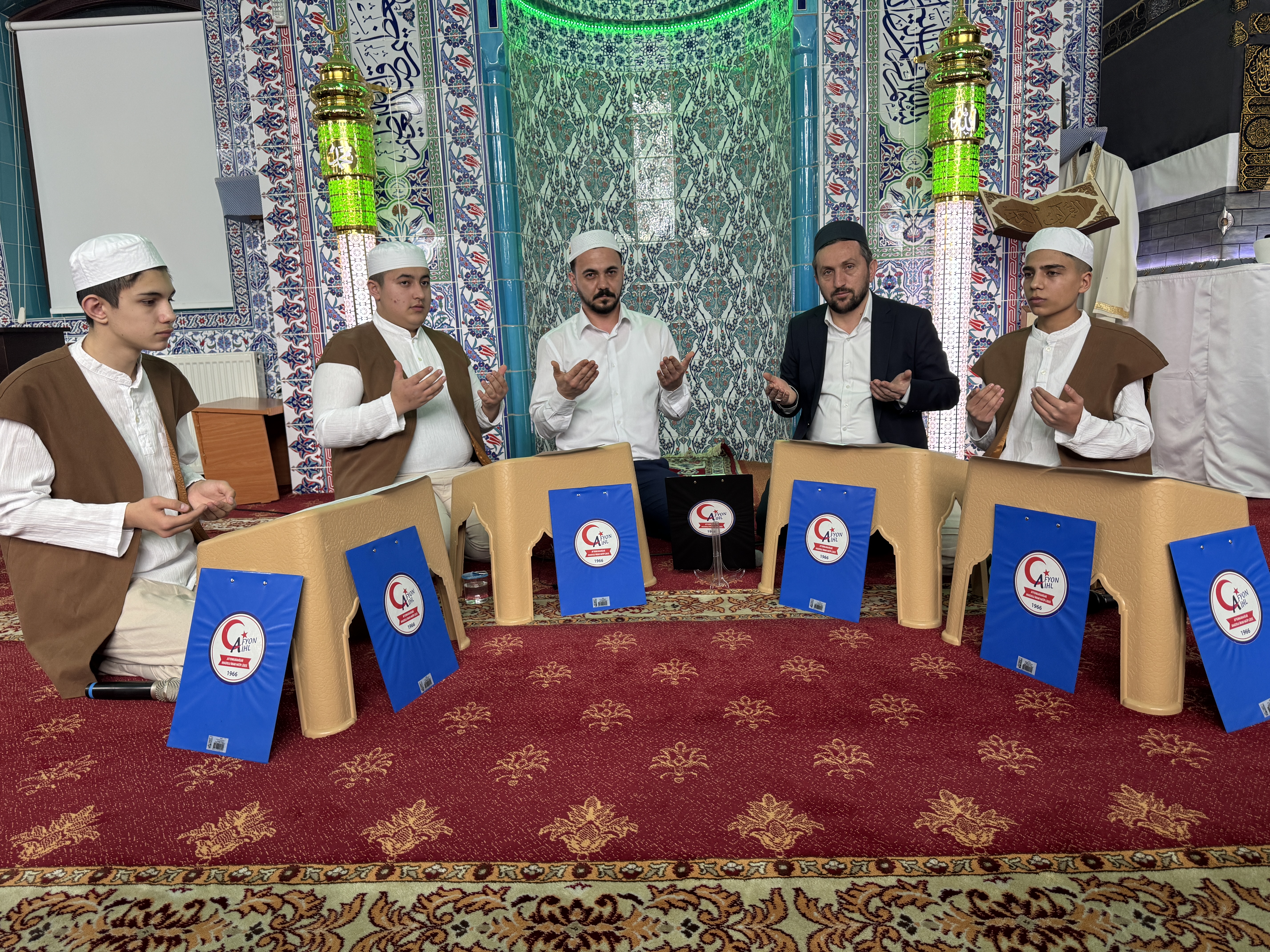 Afyonkarahisar'da Regaip Kandili Dualarla İdrak Edildi