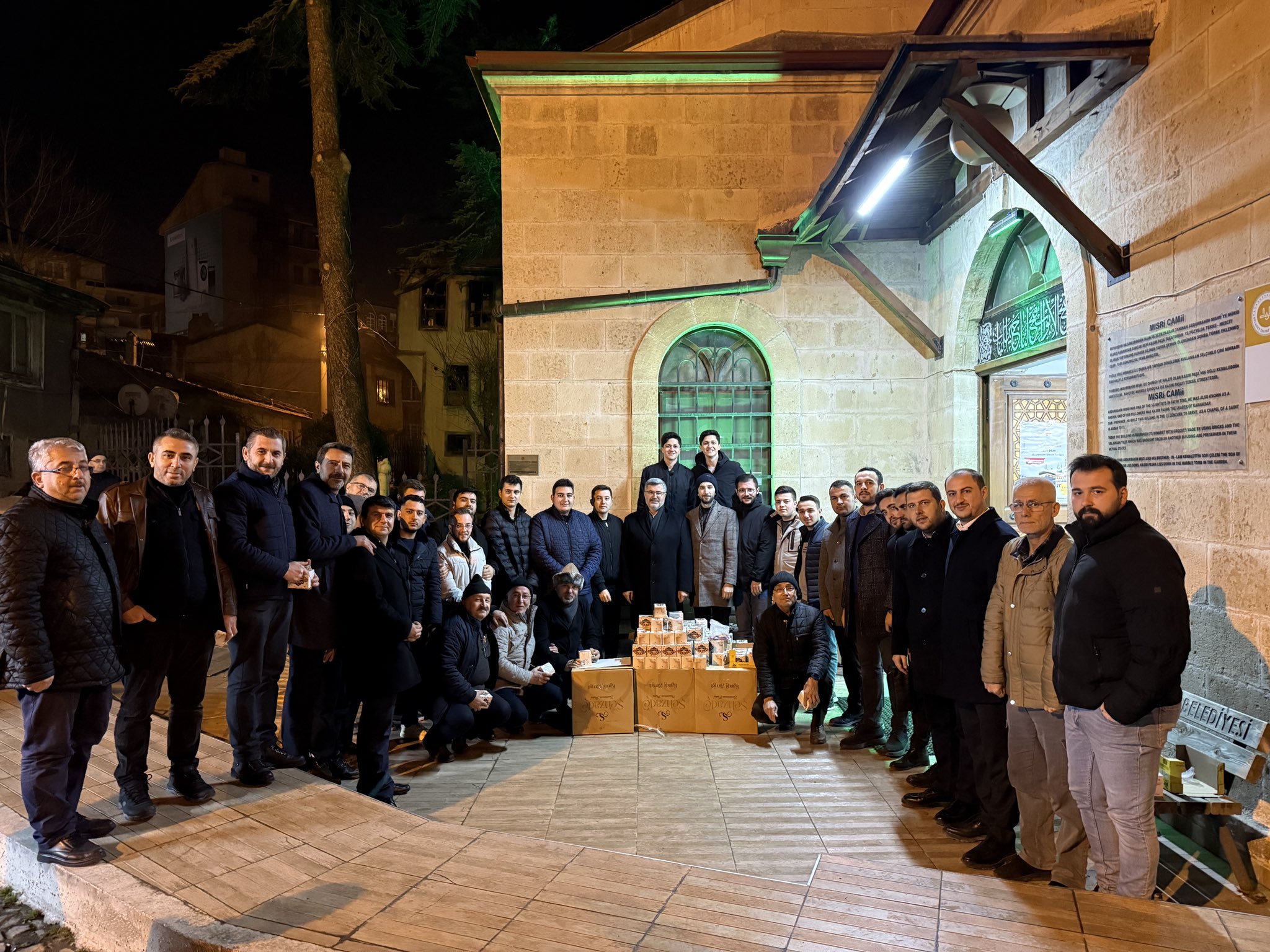 Vatandaşla Yakından İlgilendi  AK Partili Özkaya Hasbihal Etti