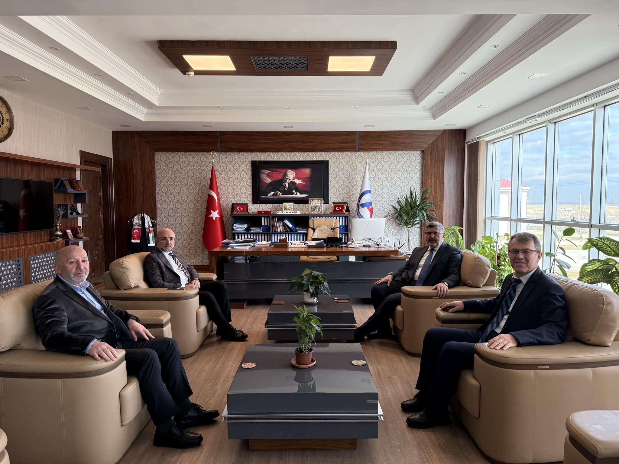 Milletvekili Özkaya, İGM Başkanı Siper’i Ziyaret Etti