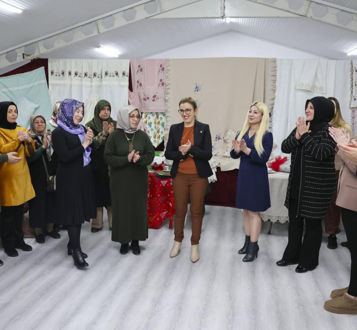 Kadınların El Emeği Afyon’da Takdir Topluyor