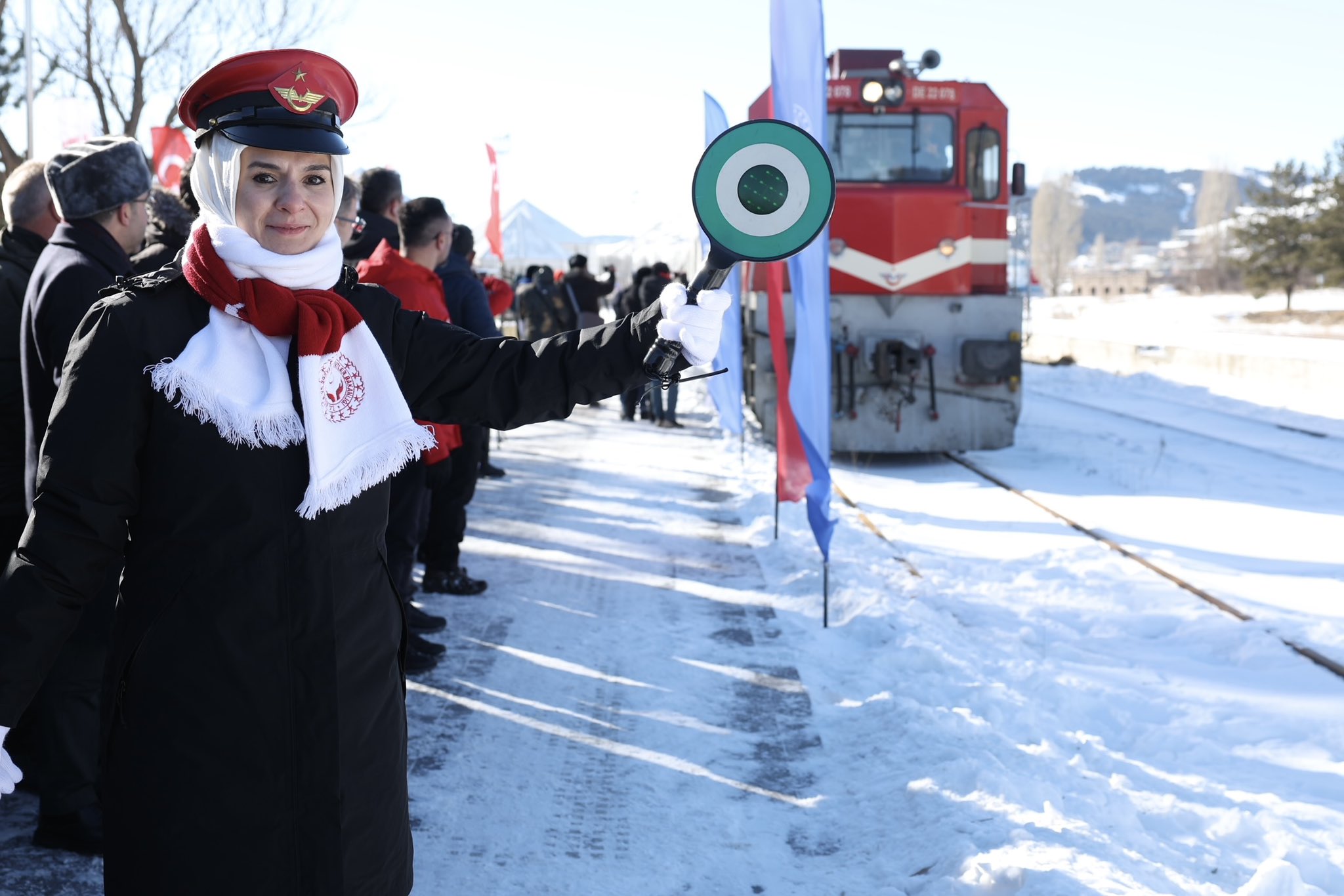 Bakan Göktaş  Gençleri Sarıkamış’ta Karşıladı