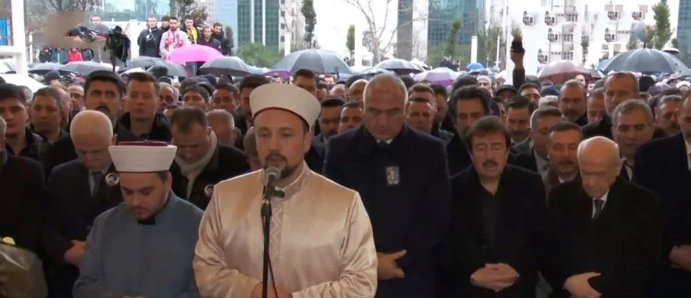 Ferdi Tayfur’a Veda: Arabesk Müzik, Prensini Kaybetti!