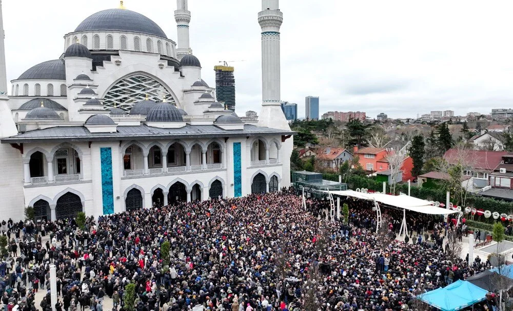 Ferdi Tayfur’a Veda: Arabesk Müzik, Prensini Kaybetti!