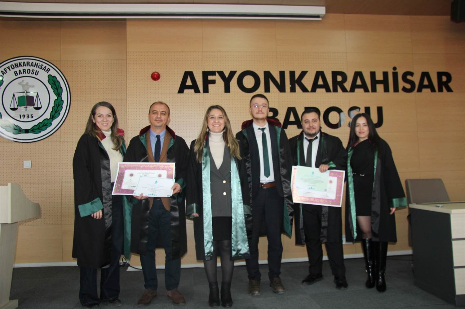 Afyonkarahisar Barosu'nda  Yeni Avukatlar Yemin Etti