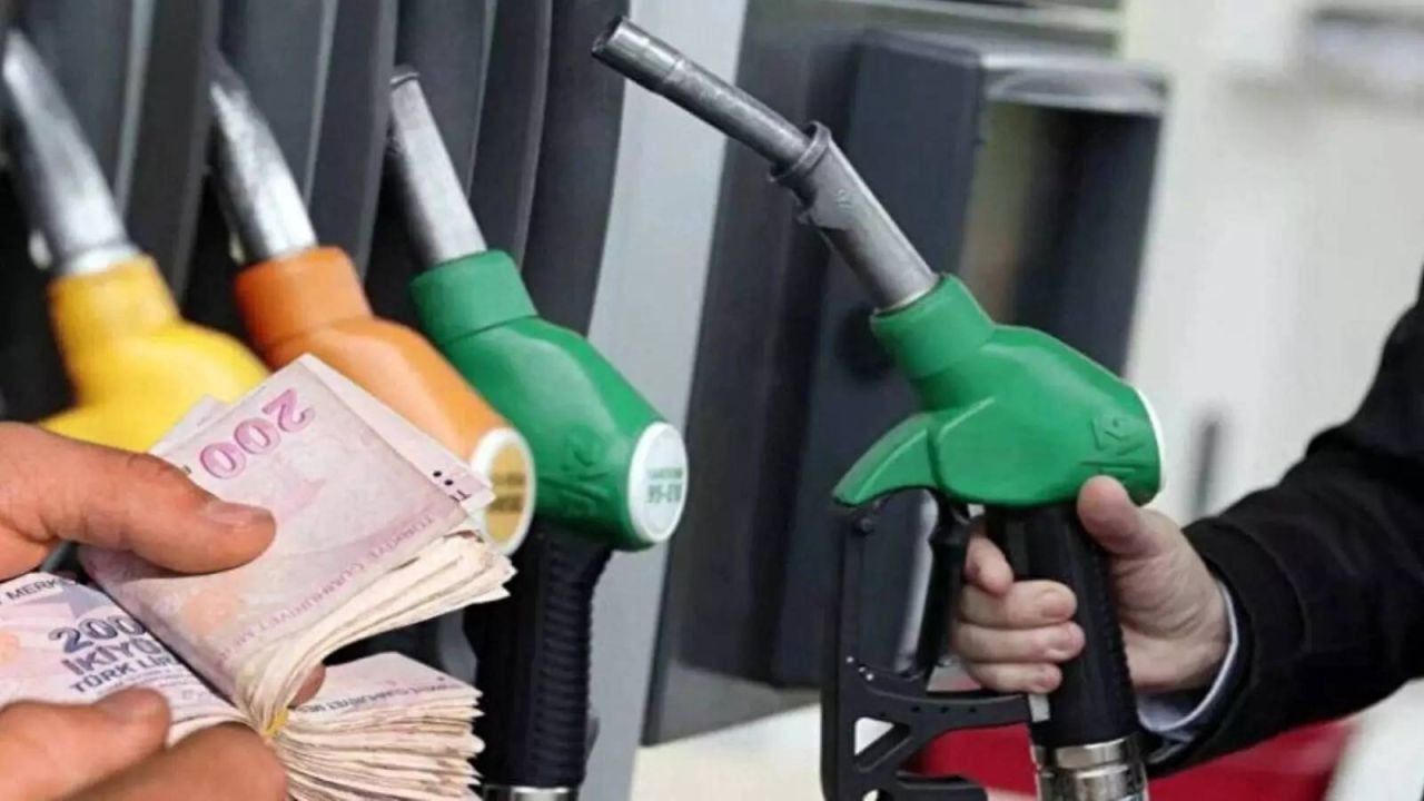 Benzinin ardından bir zam da motorine geliyor
