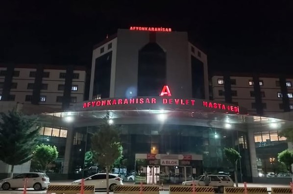 Afyonkarahisar Devlet Hastanesi'nde Cinayet: Kıskançlık Krizine Girdi Önce Sevgilisini Sonra Kendini Vurdu
