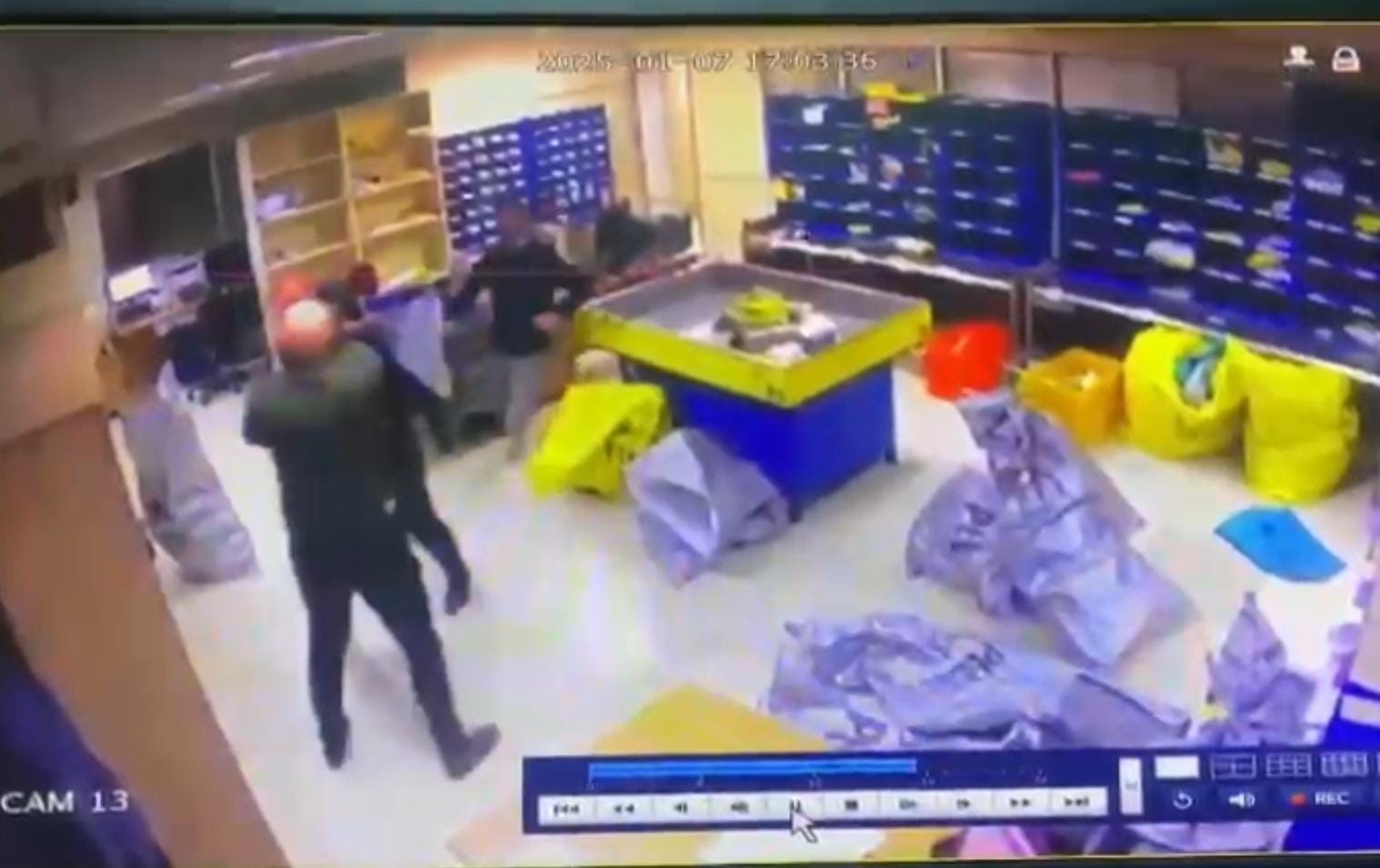 PTT Binasına Silahlı Saldırı, Yaralanan 2 Kişi Hayatını Kaybetti