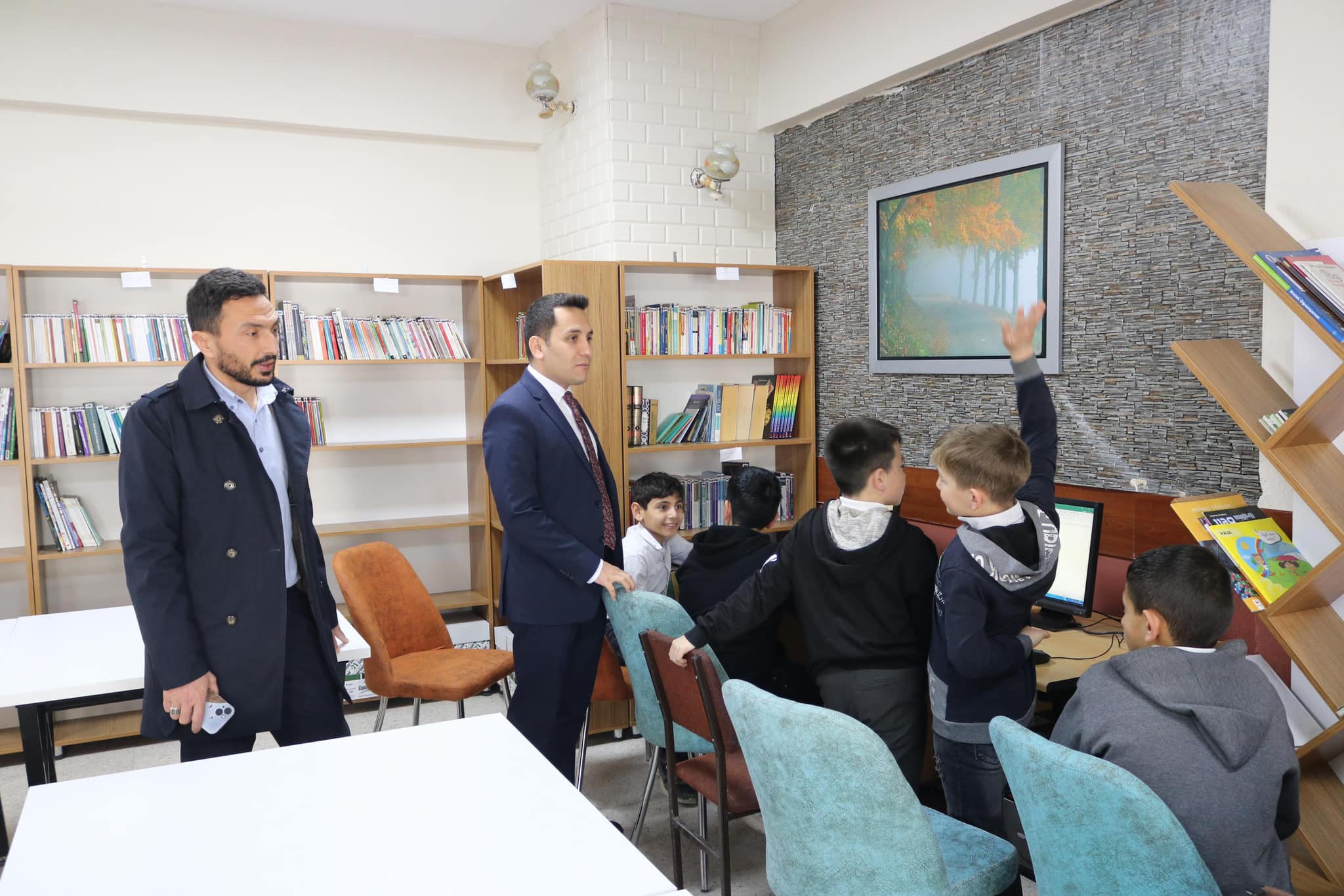 Muratlar Köyü’nde Miniklerin  Kaymakam Sevinci Gözlerinden okundu