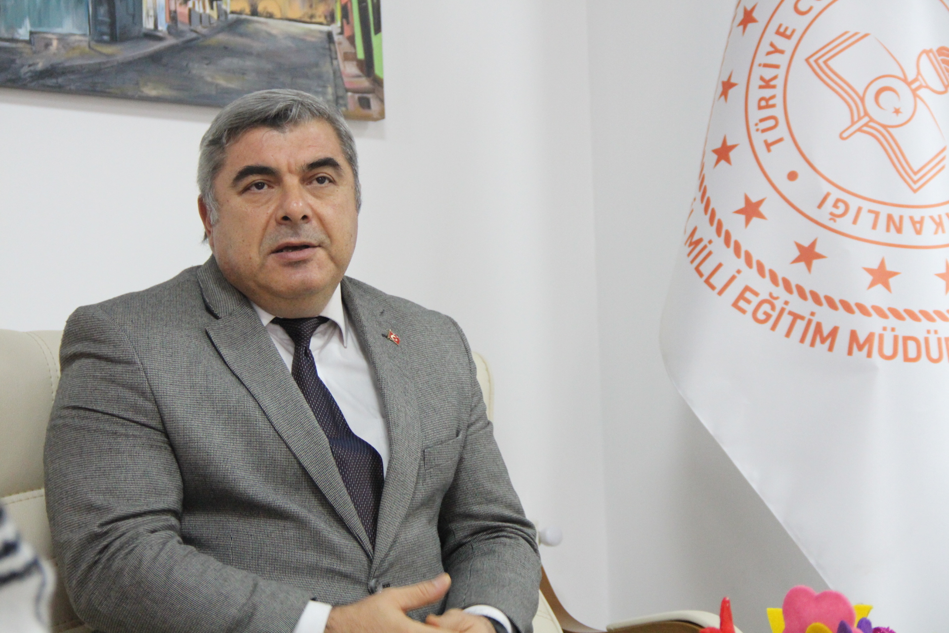 "AFYONKARAHİSAR'I EĞİTİMDE ZİRVEYE TAŞIYACAĞIZ"