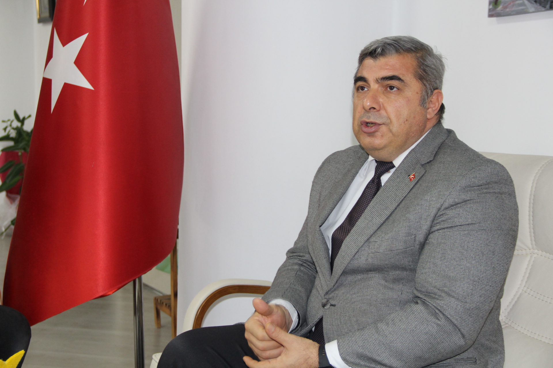 "AFYONKARAHİSAR'I EĞİTİMDE ZİRVEYE TAŞIYACAĞIZ"