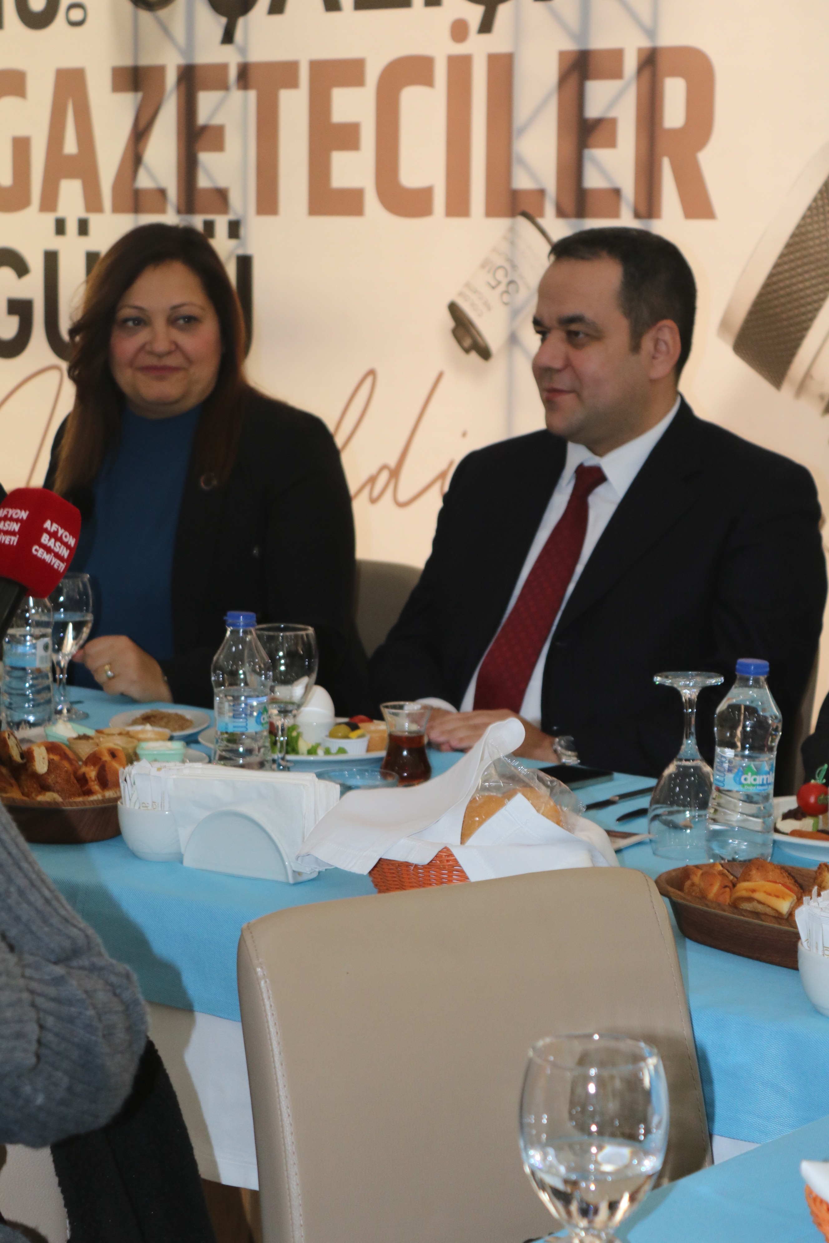 BAŞKAN KÖKSAL, BASIN EMEKÇİLERİNE EV SAHİPLİĞİ YAPTI "BASIN ÖZGÜRLÜĞÜNE MÜDAHALE KABUL EDİLEMEZ"