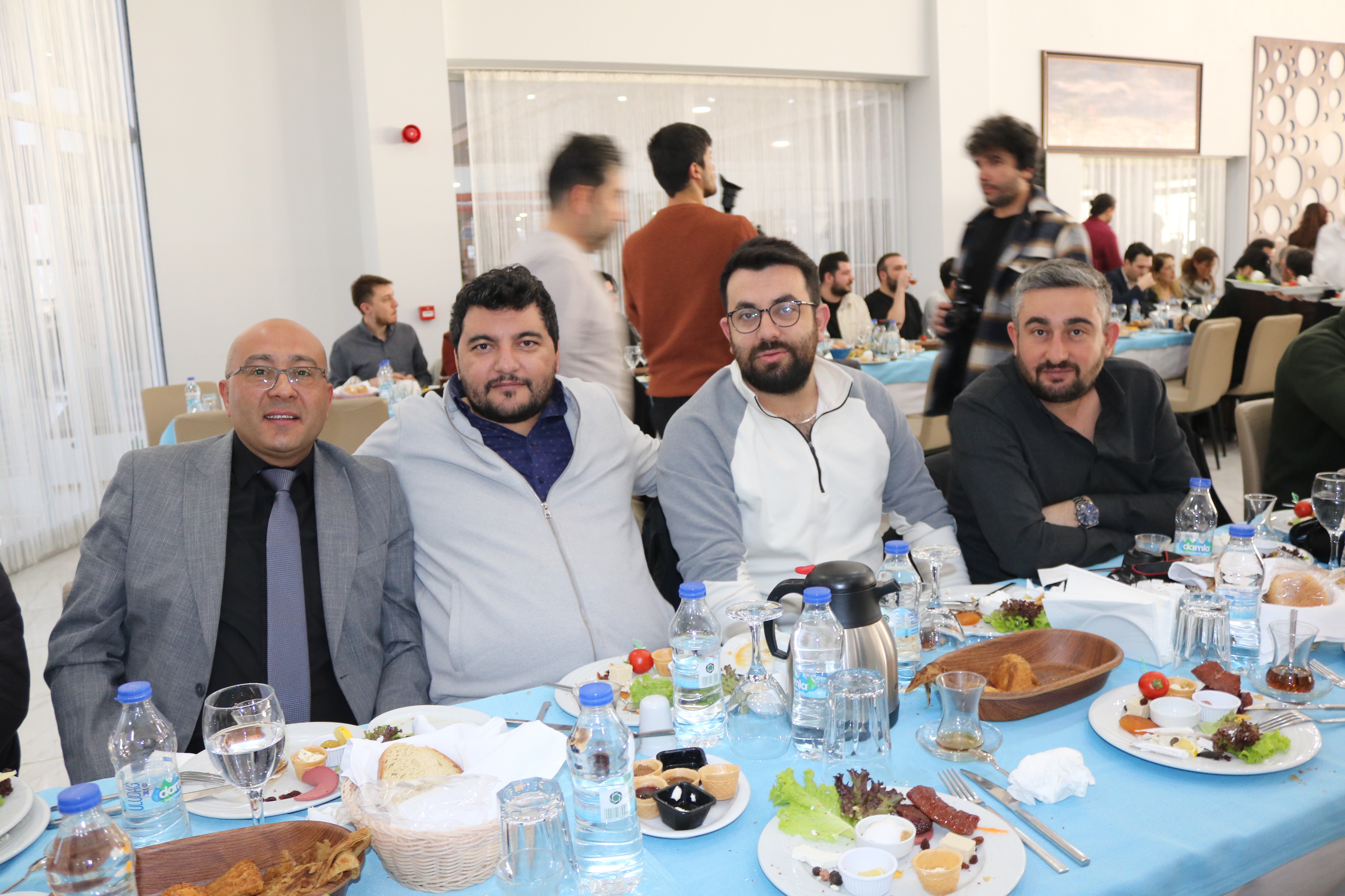 BAŞKAN KÖKSAL, BASIN EMEKÇİLERİNE EV SAHİPLİĞİ YAPTI "BASIN ÖZGÜRLÜĞÜNE MÜDAHALE KABUL EDİLEMEZ"