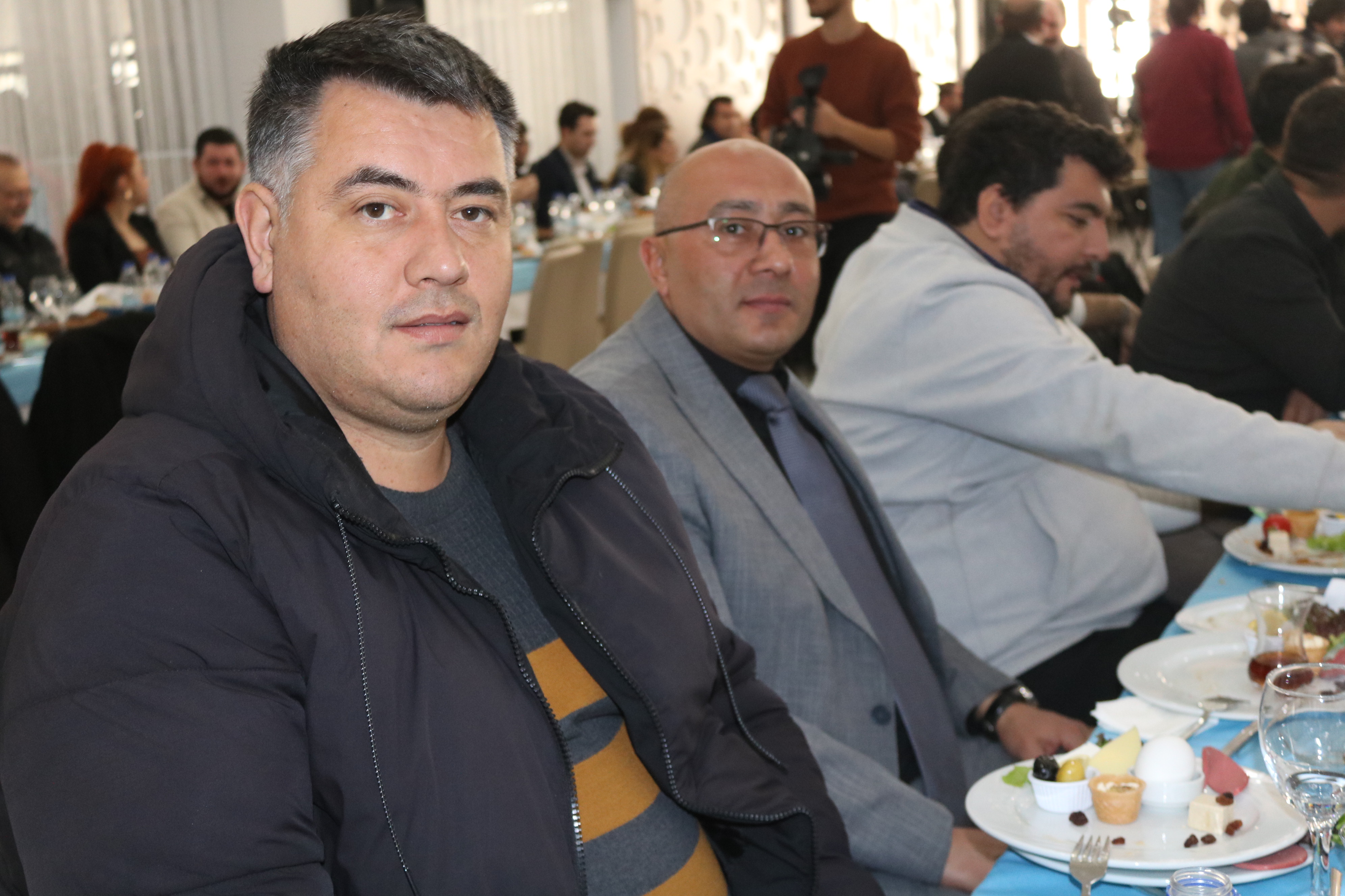 BAŞKAN KÖKSAL, BASIN EMEKÇİLERİNE EV SAHİPLİĞİ YAPTI "BASIN ÖZGÜRLÜĞÜNE MÜDAHALE KABUL EDİLEMEZ"