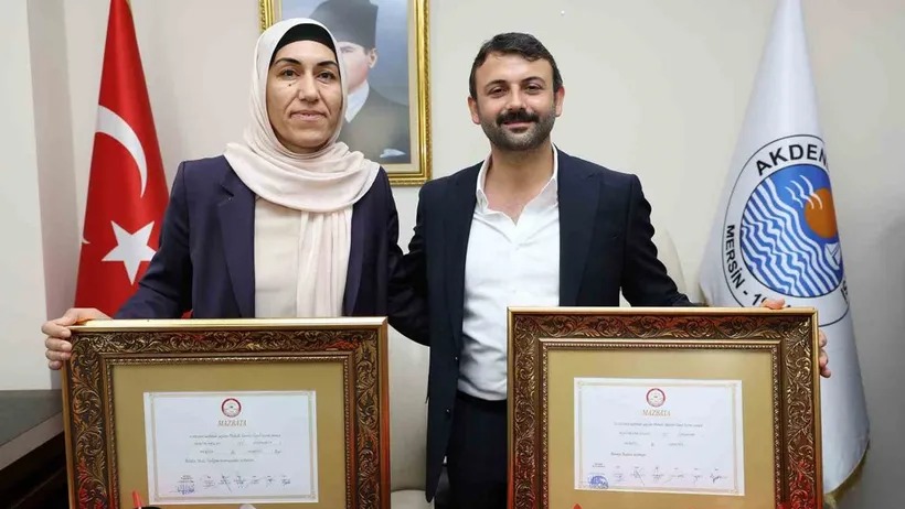 Mersin Akdeniz Belediyesi'ne kayyum! Eşbaşkanlar Arslan ve Sarıyıldız gözaltına alındı