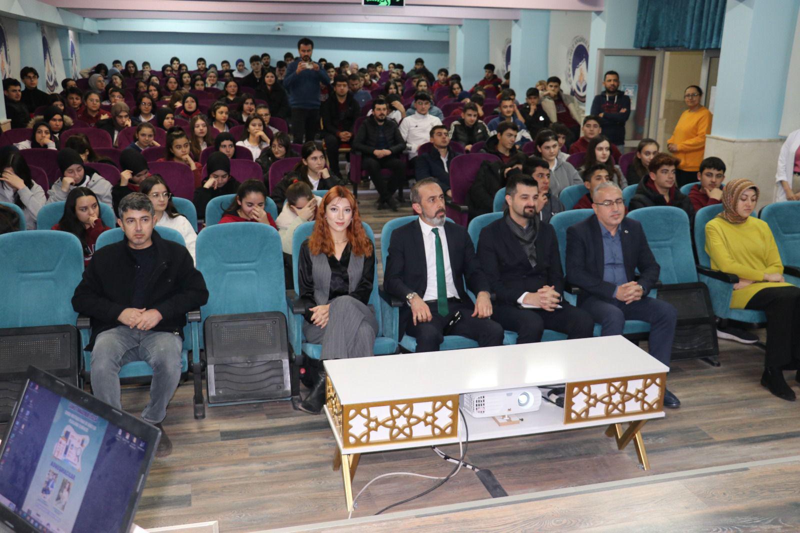Öğrencilere Sınav Motivasyonu Ve Kariyer Planlaması Anlatıldı