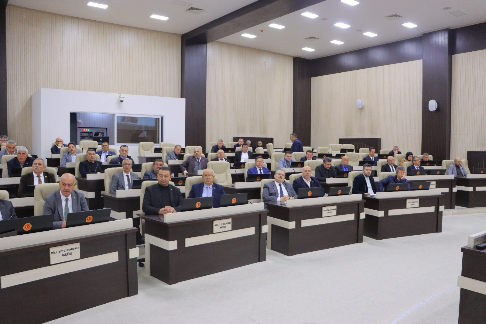 İl Milli Eğitim Müdürü Sünnetci, Meclis Üyelerini Çalışmalar Hakkında Bilgilendirdi