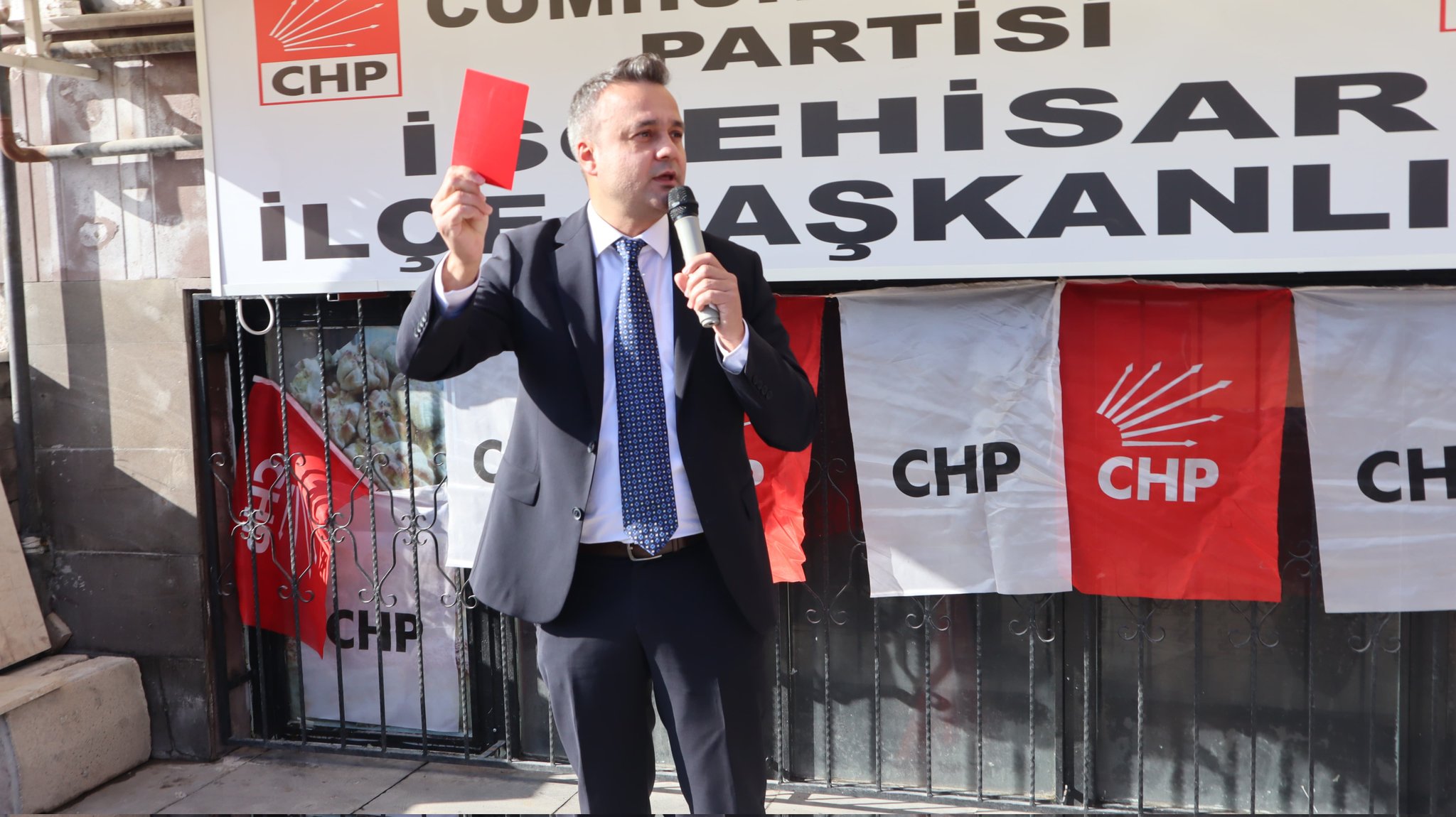 CHP’li Erhan İscehisar’dan  Hükümete Mesaj Verdi