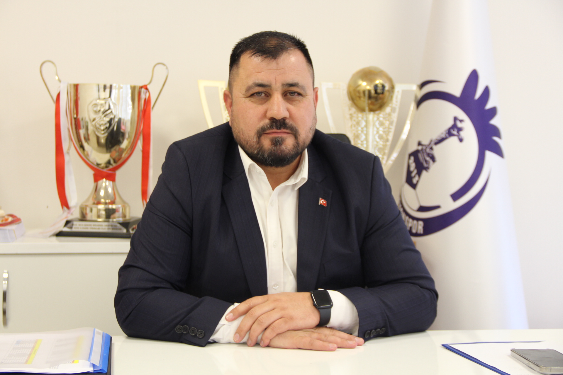 AFYONSPOR BAŞKANI AKKUŞ'TAN BAŞKANI KÖKSAL'A YANIT:  “KULÜBÜ DEVRETMEYE HAZIRIZ, AKSİ HALDE KAPATMAK ZORUNDA KALACAĞIZ”