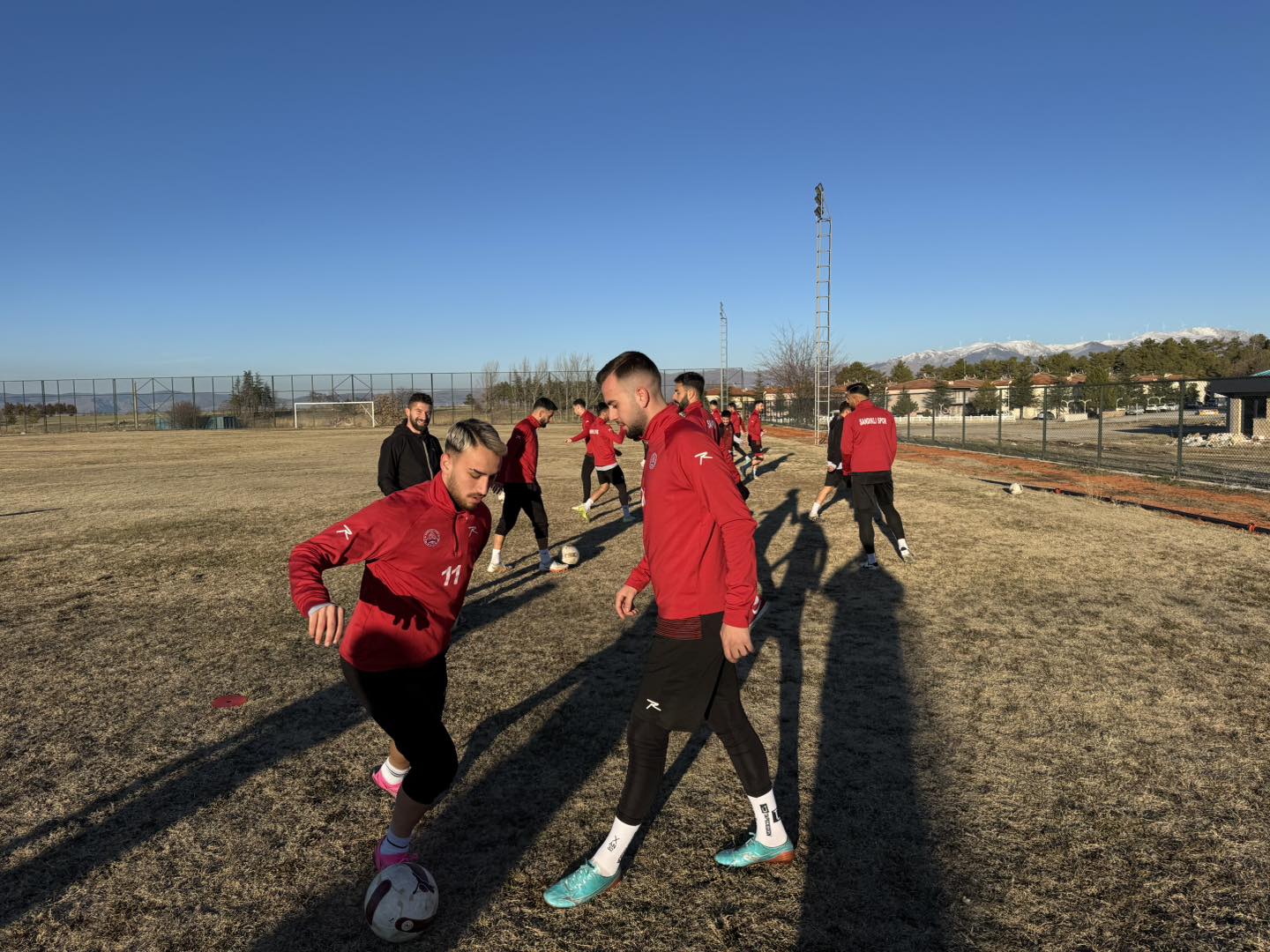 Tribün Coşkusu  Sandıklıspor’a Güç Veriyor