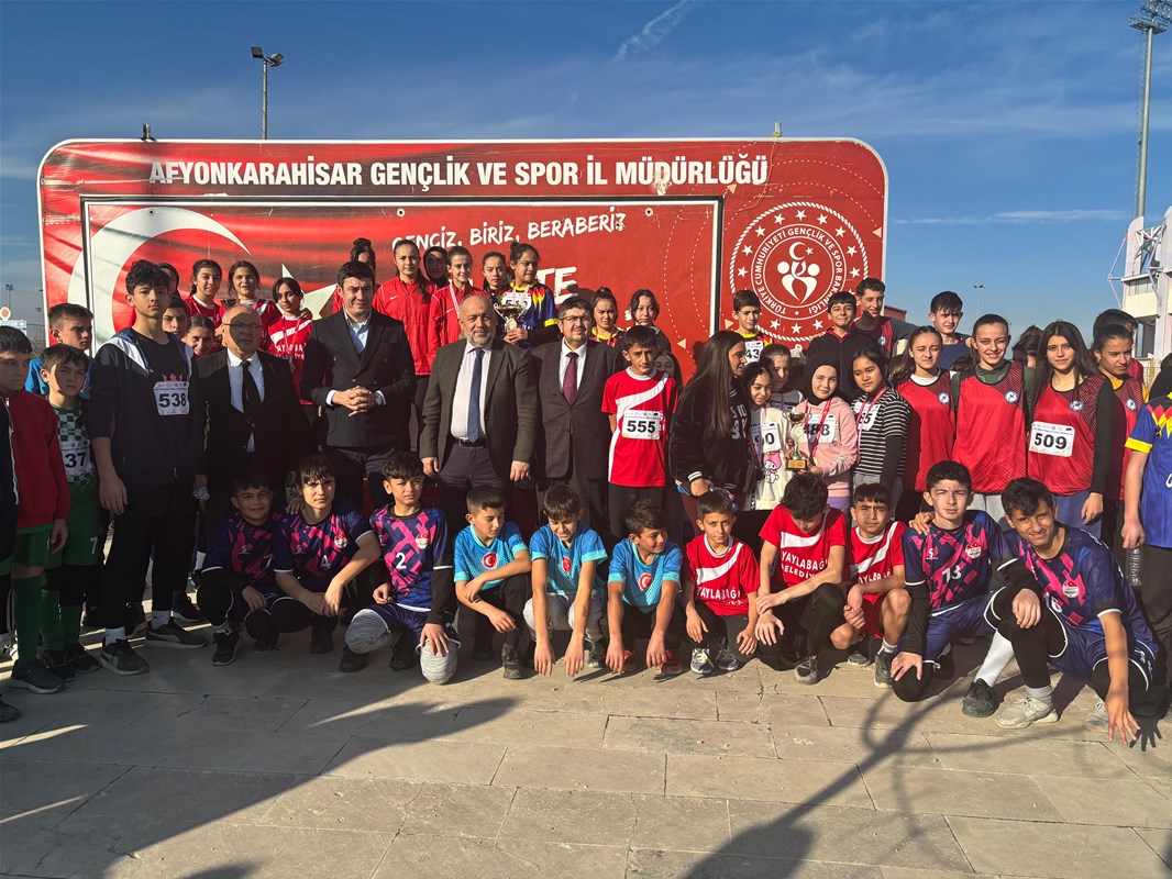 Afyonkarahisar Okullar Arası Kros Şampiyonası Tamamlandı