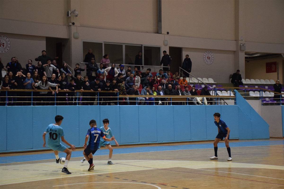 Okul Sporları Futsal Yıldız Erkek Müsabakaları Sona Erdi