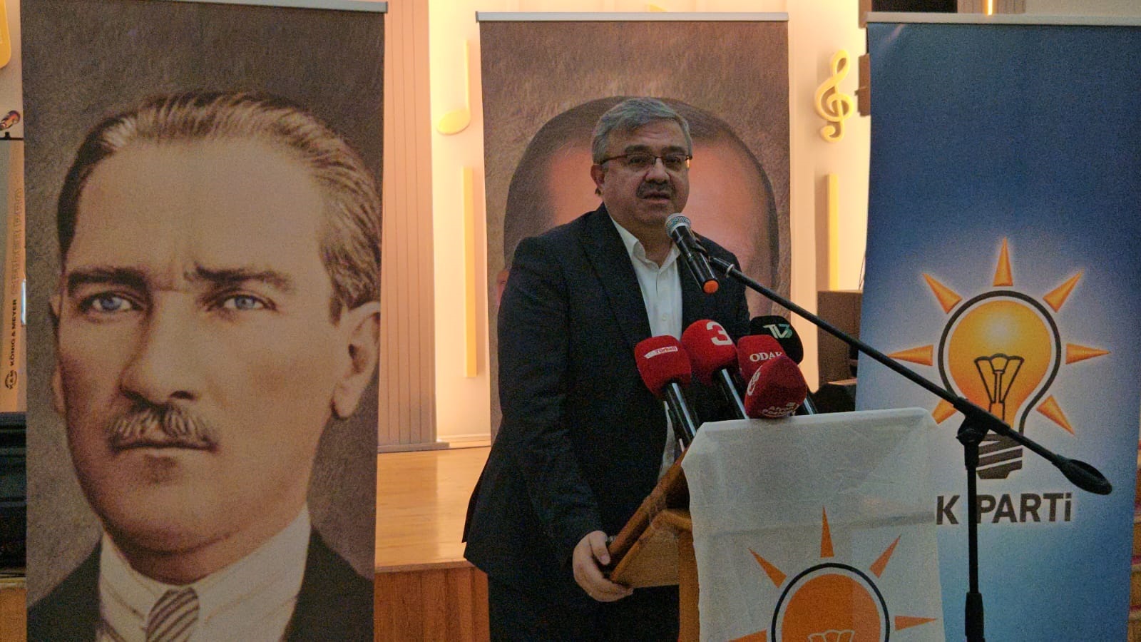 “Gazeteciler Toplumun Köprüsüdür”
