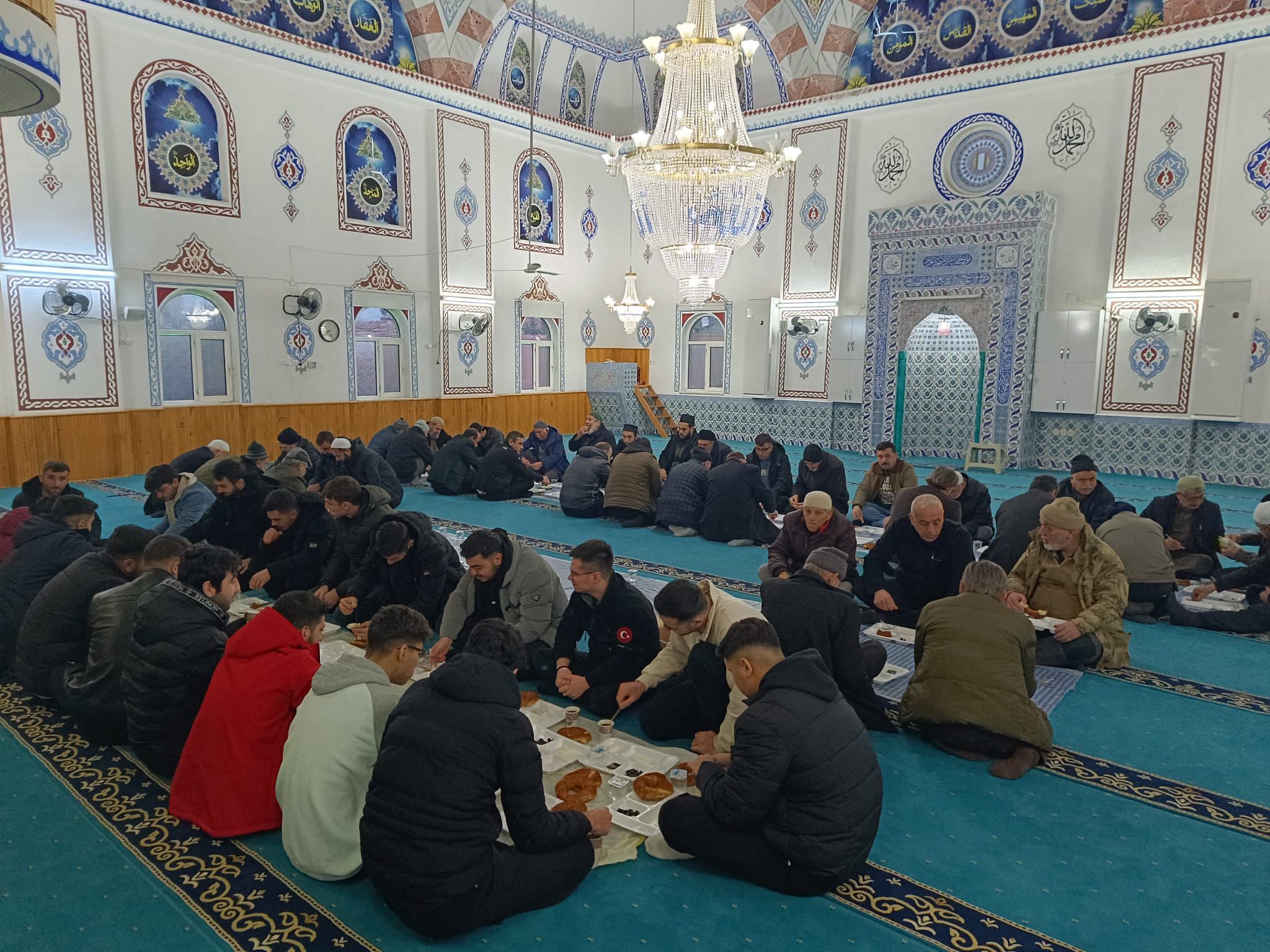 Dinar İlçesinde “Gençlerle Sabah Namazı Buluşması” Programı Yapıldı