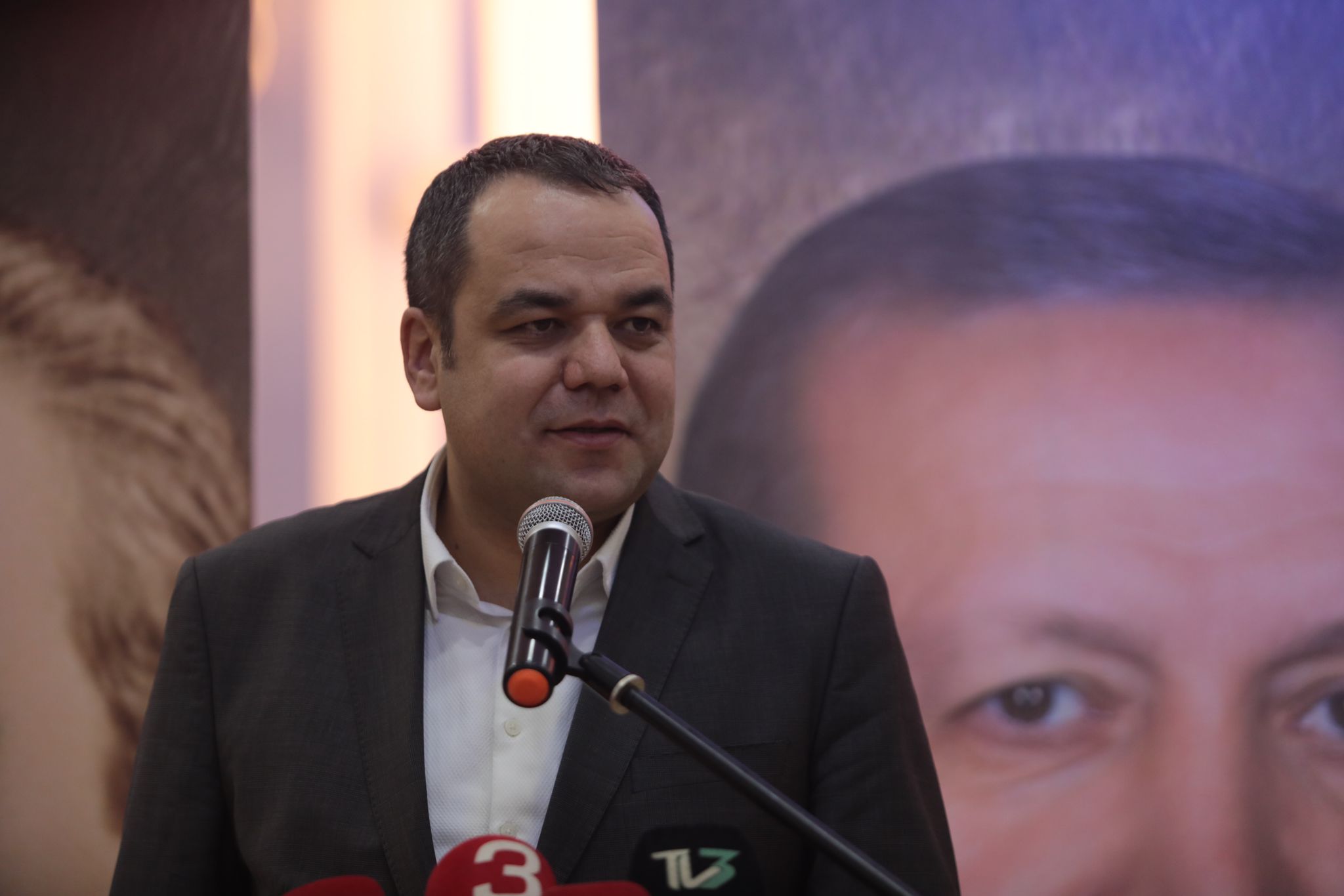 AK PARTİ AFYONKARAHİSAR TEŞKİLATI, ÇALIŞAN GAZETECİLER GÜNÜ’NÜ KUTLADI