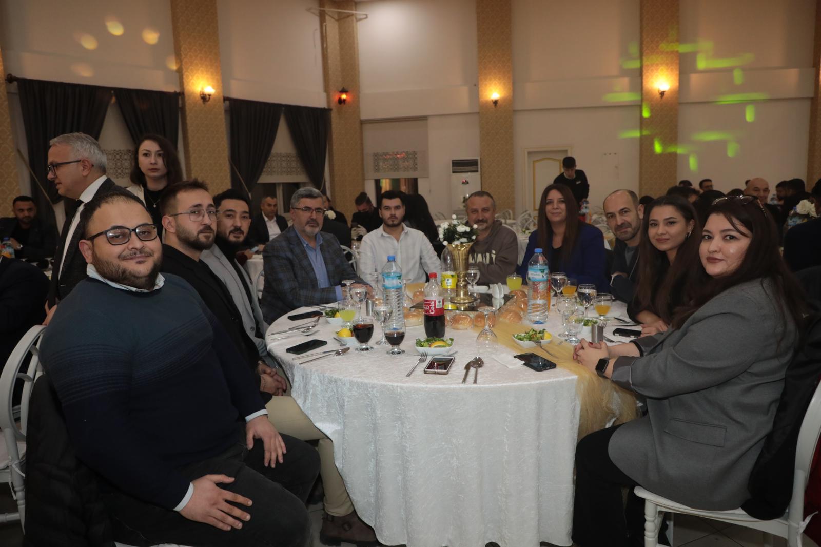 AK PARTİ AFYONKARAHİSAR TEŞKİLATI, ÇALIŞAN GAZETECİLER GÜNÜ’NÜ KUTLADI