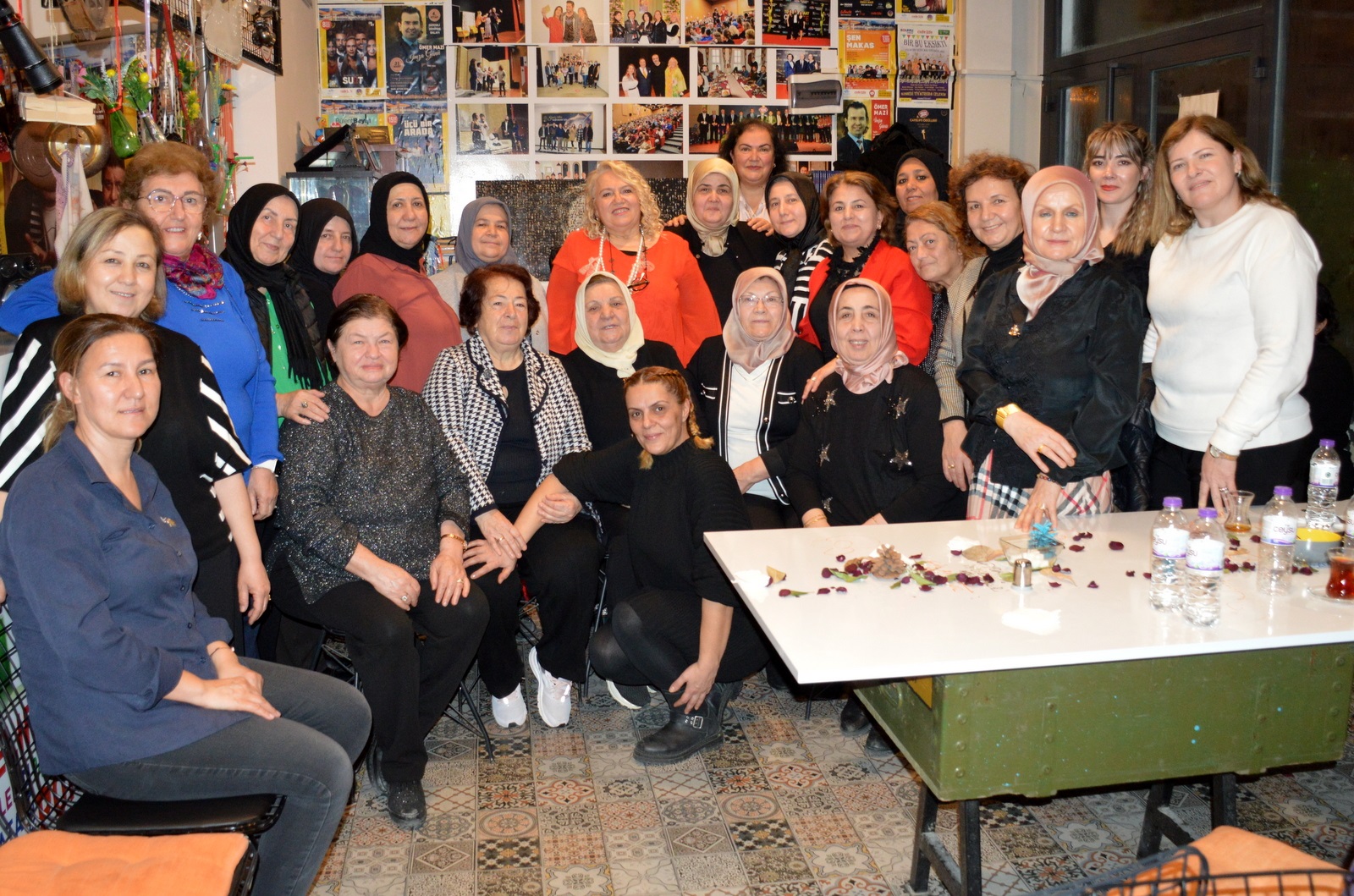 GÜL ANNELER KEŞKEK GÜNÜNDE BULUŞTU