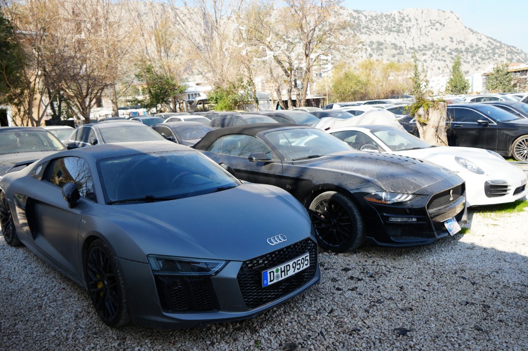 MİLLİ SERVET OTOPARKLARDA ÇÜRÜMEYE TERK EDİLDİ