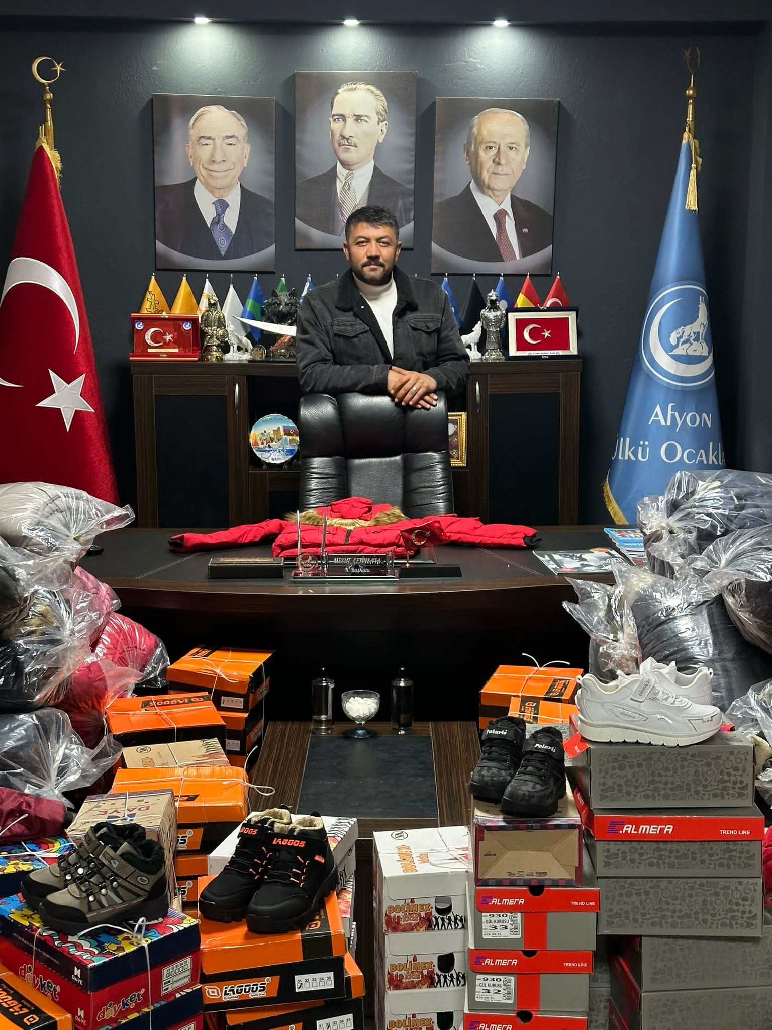 Afyonkarahisar Ülkü Ocakları 124 Çocuğun Kış İhtiyaçlarını Karşıladı