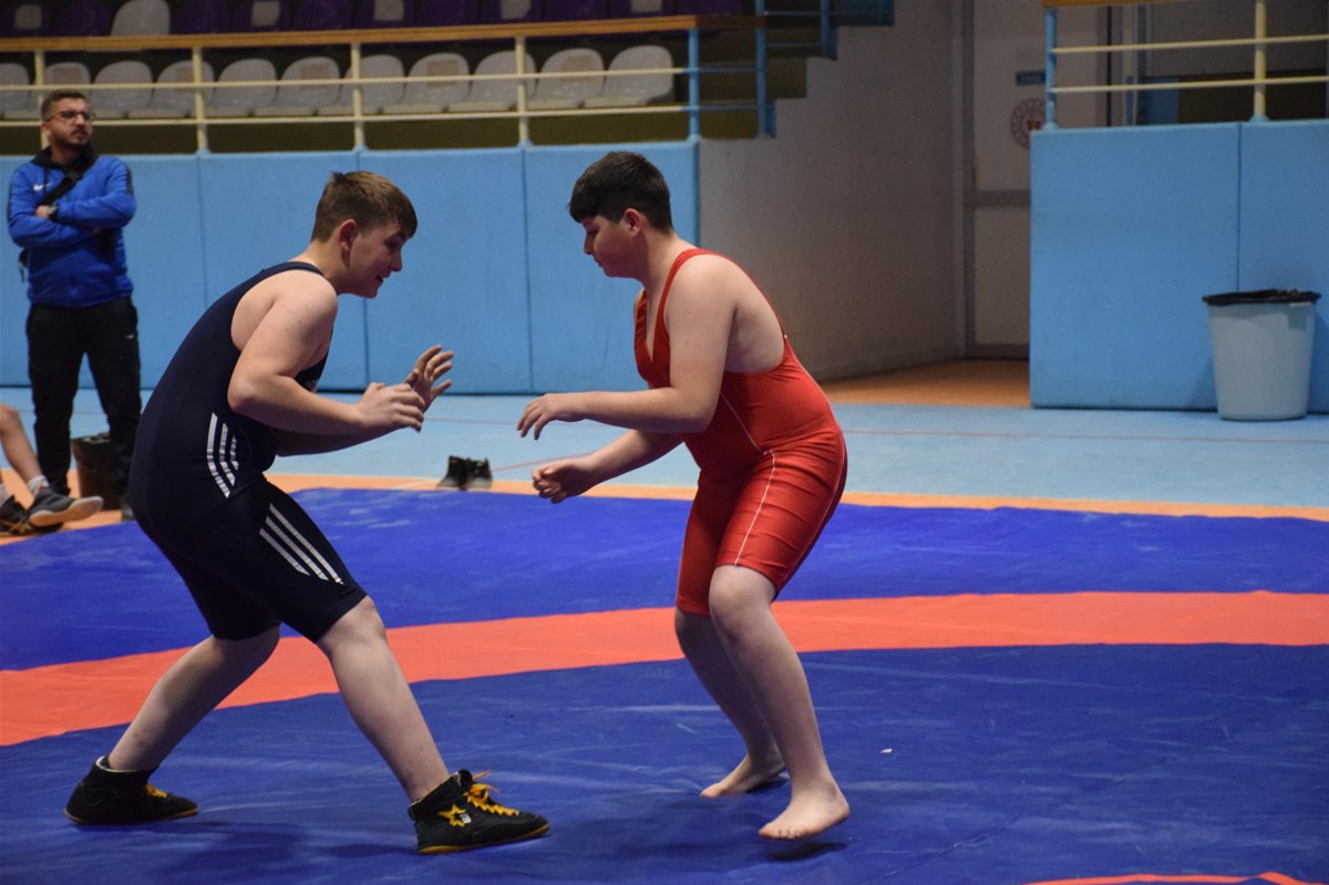 Okul Sporları Yıldız Erkekler Serbest Güreş Müsabakaları Tamamlandı