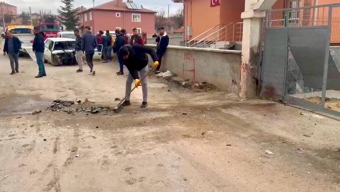 Kazada Devrilen Otomobilin Sürücüsü Ağır Yaralandı