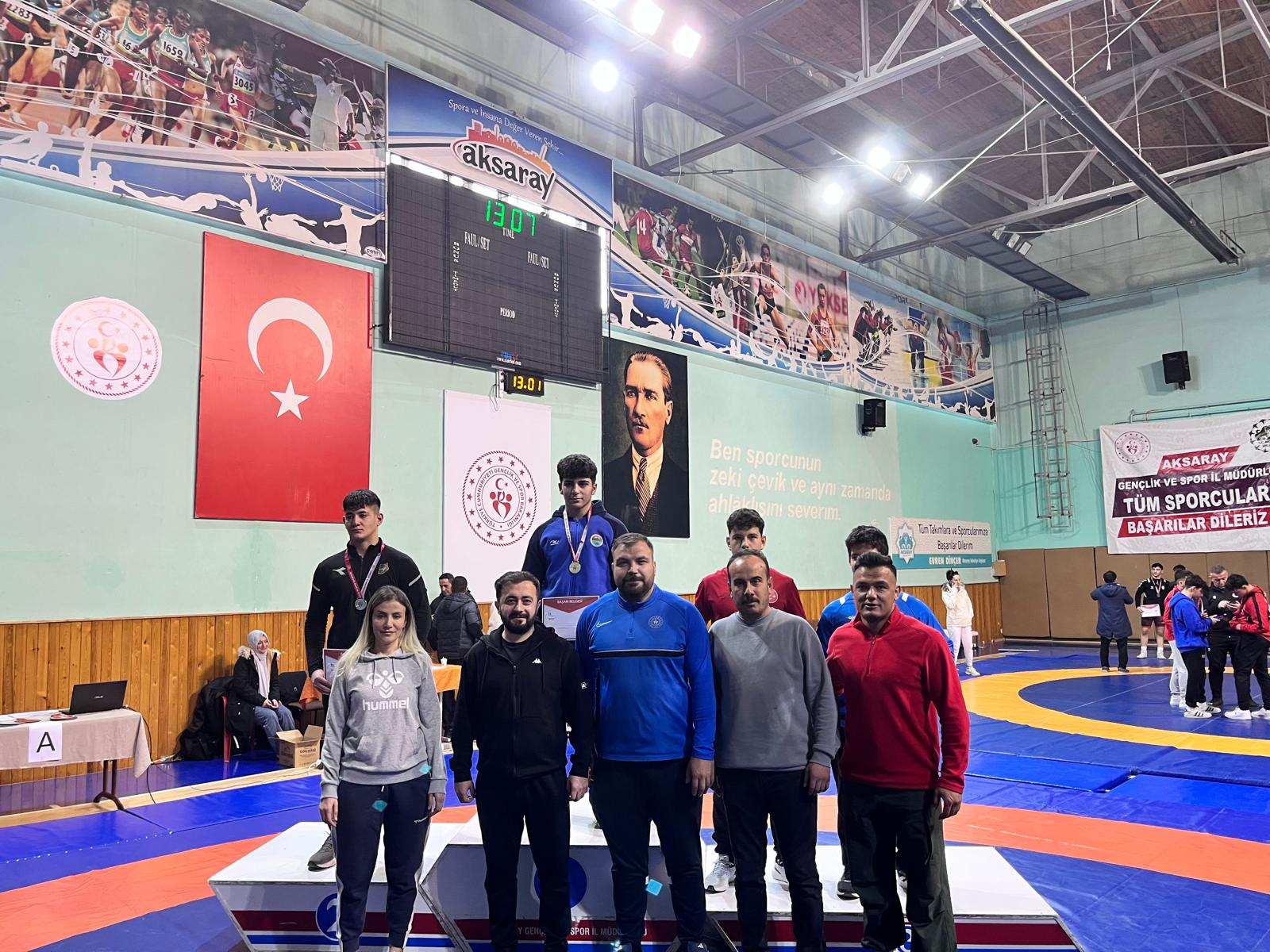 Aksaray'da Madalya Yağmuru: Afyonkarahisarlı Güreşçilerden Büyük Başarı