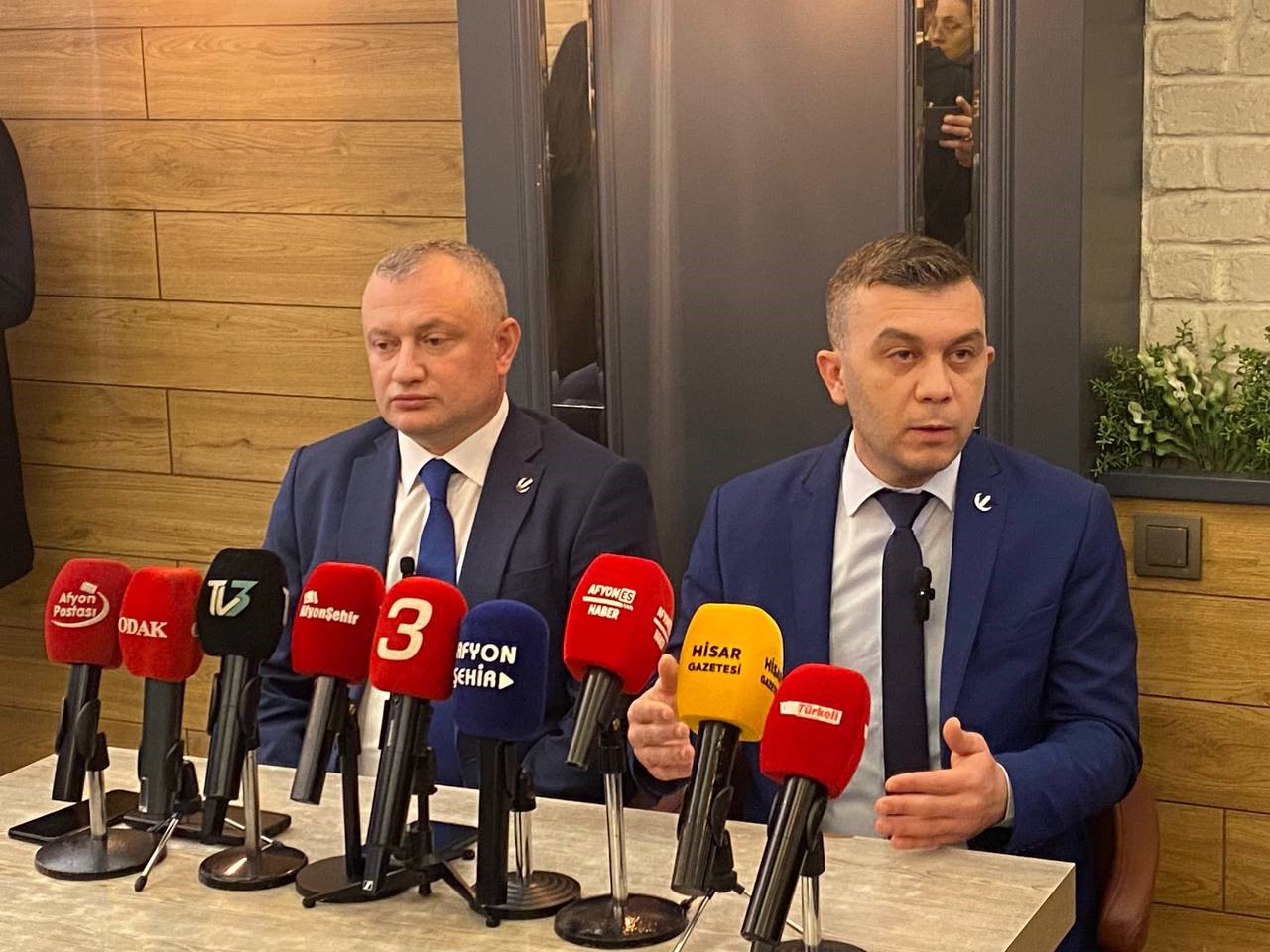 Yeniden Refah Partisi Basın Mensuplarıyla Bir Araya Geldi