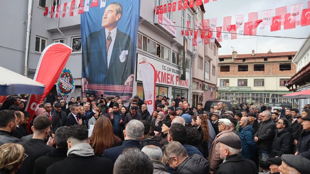 Başkan Köksal Çay’da İl Binası Açılışına Katıldı