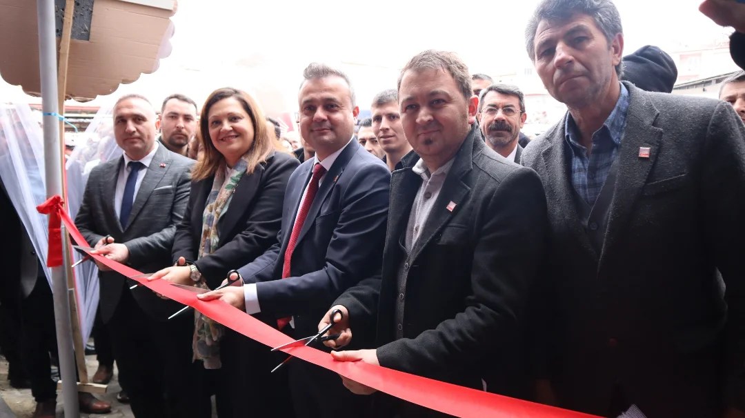 Başkan Köksal Çay’da İl Binası Açılışına Katıldı