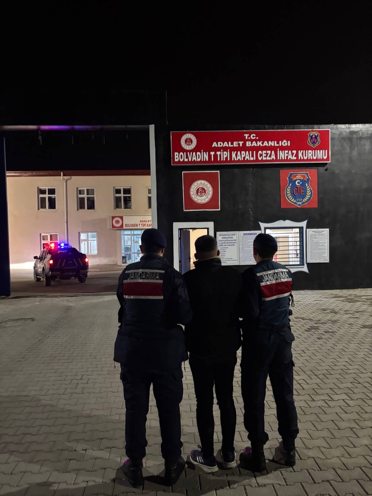 Afyonkarahisar’da Aranan Şahıs Yakalandı