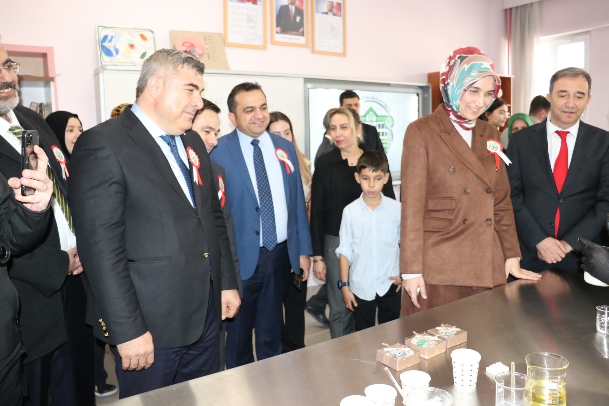 Vali Yiğitbaşı’ndan Doğadan İlham Alan Okula Tam Destek