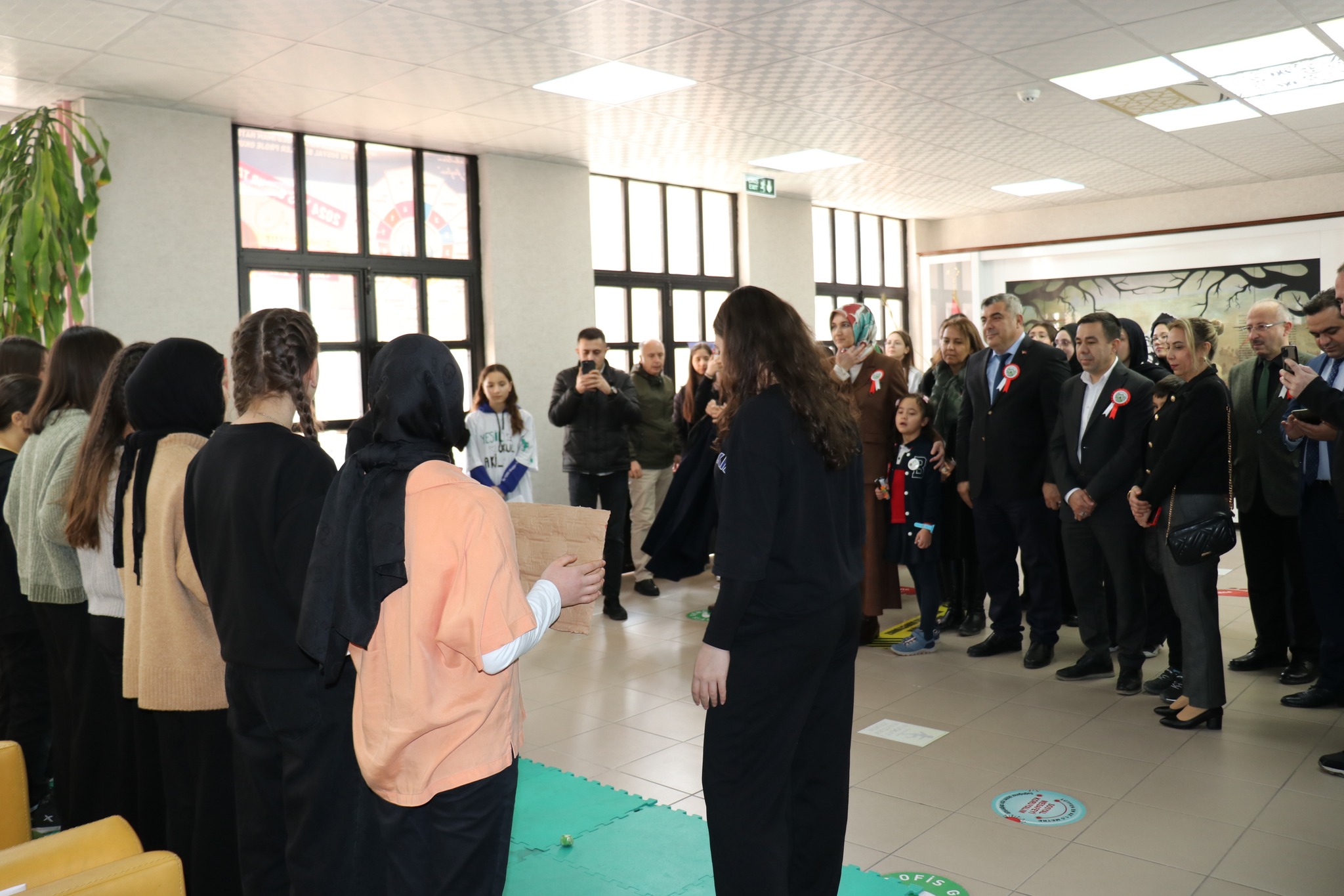 Vali Yiğitbaşı’ndan Doğadan İlham Alan Okula Tam Destek
