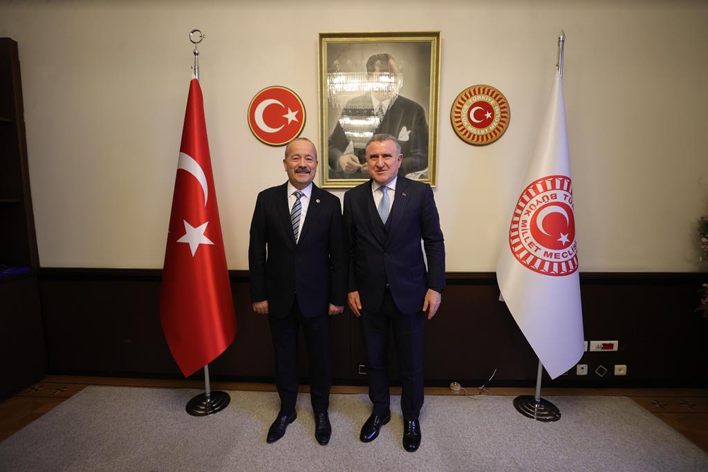 TAYTAK'TAN GENÇLERE DESTEK