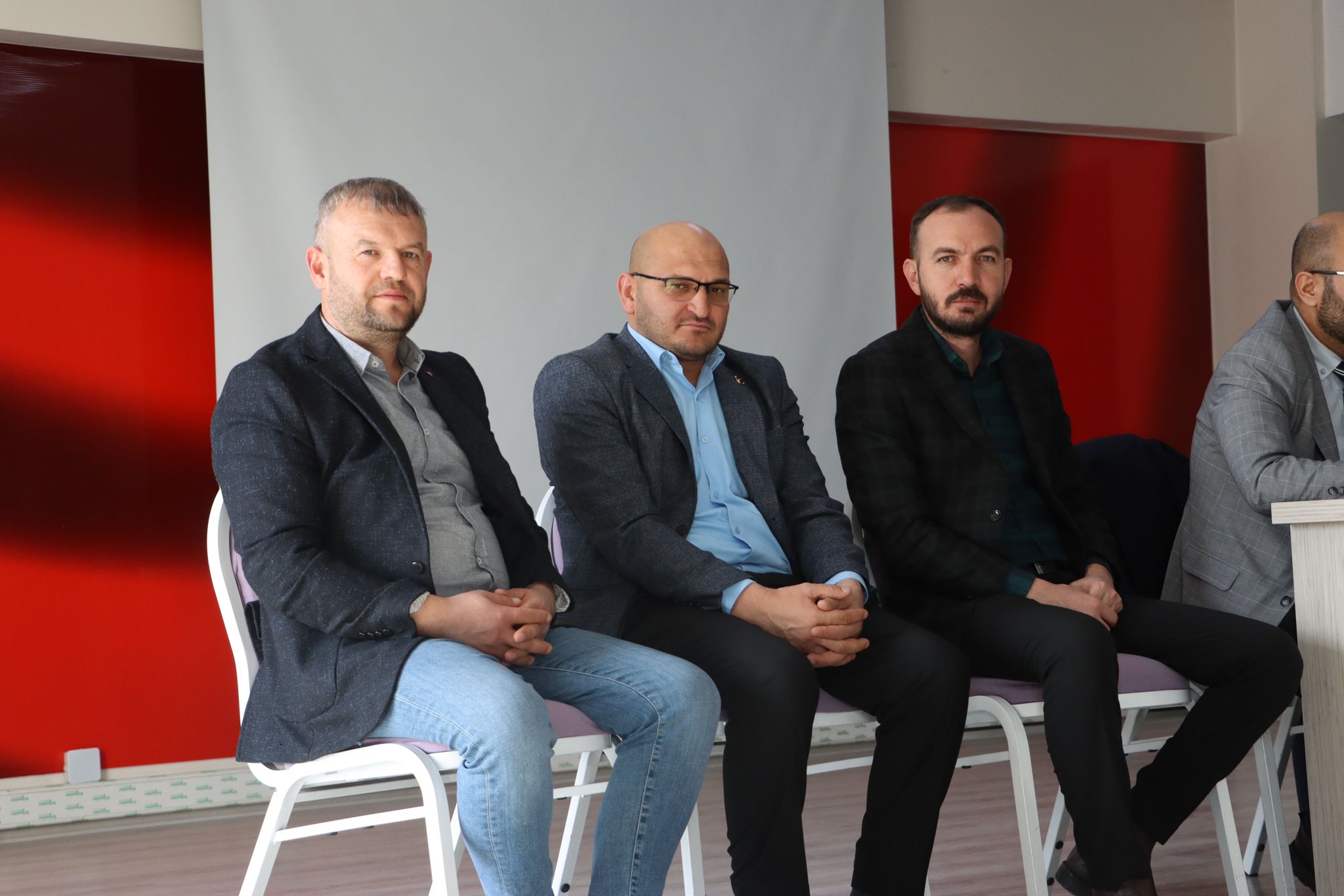 İL GENEL MECLİSİ, ŞUHUT’TA 36 MUHTAR İLE BİR ARAYA GELDİ
